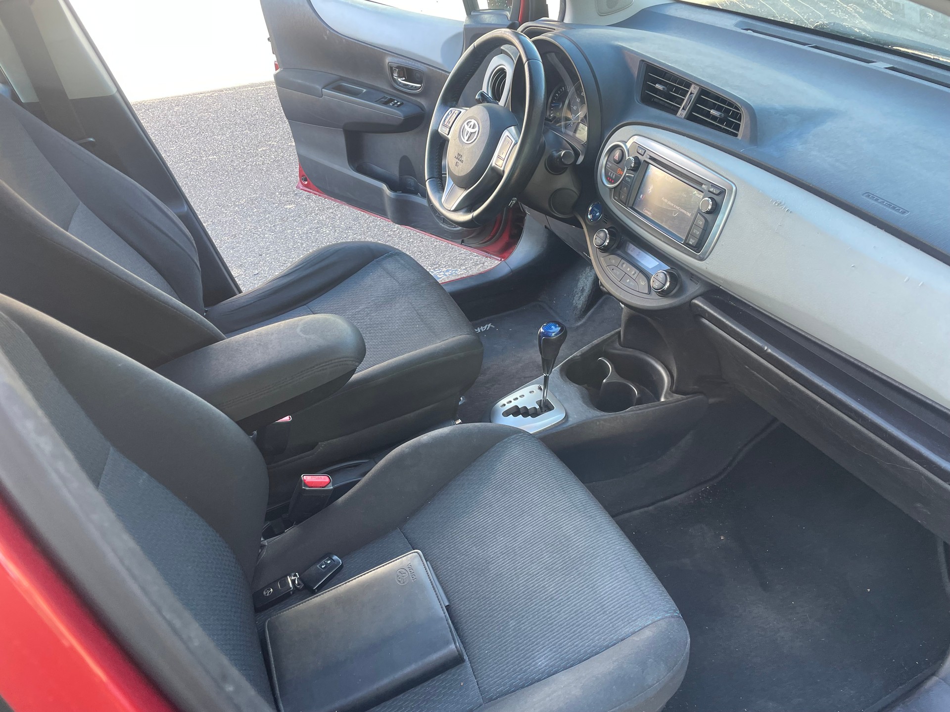 TOYOTA Yaris 1.5 VVT-i Hybrid Luna CVT-image-15