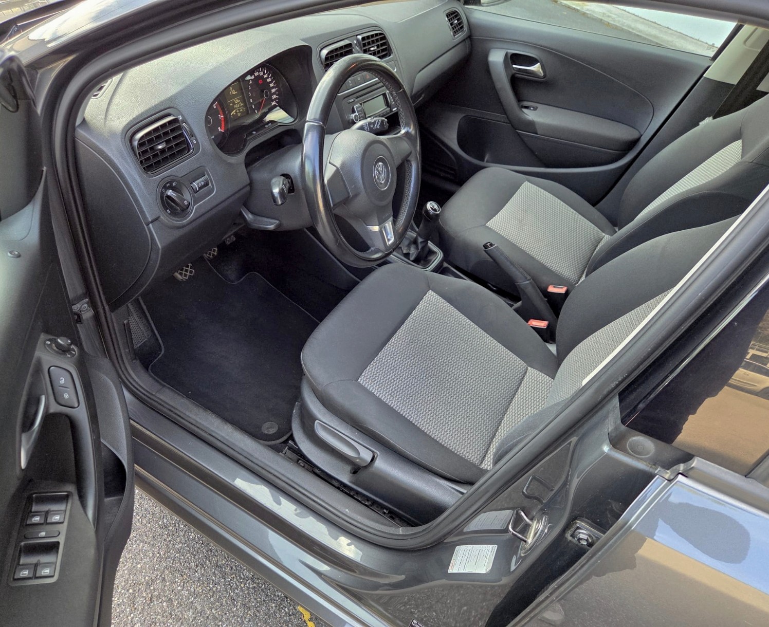 VW Polo 1.4 16V Comfortline-image-9