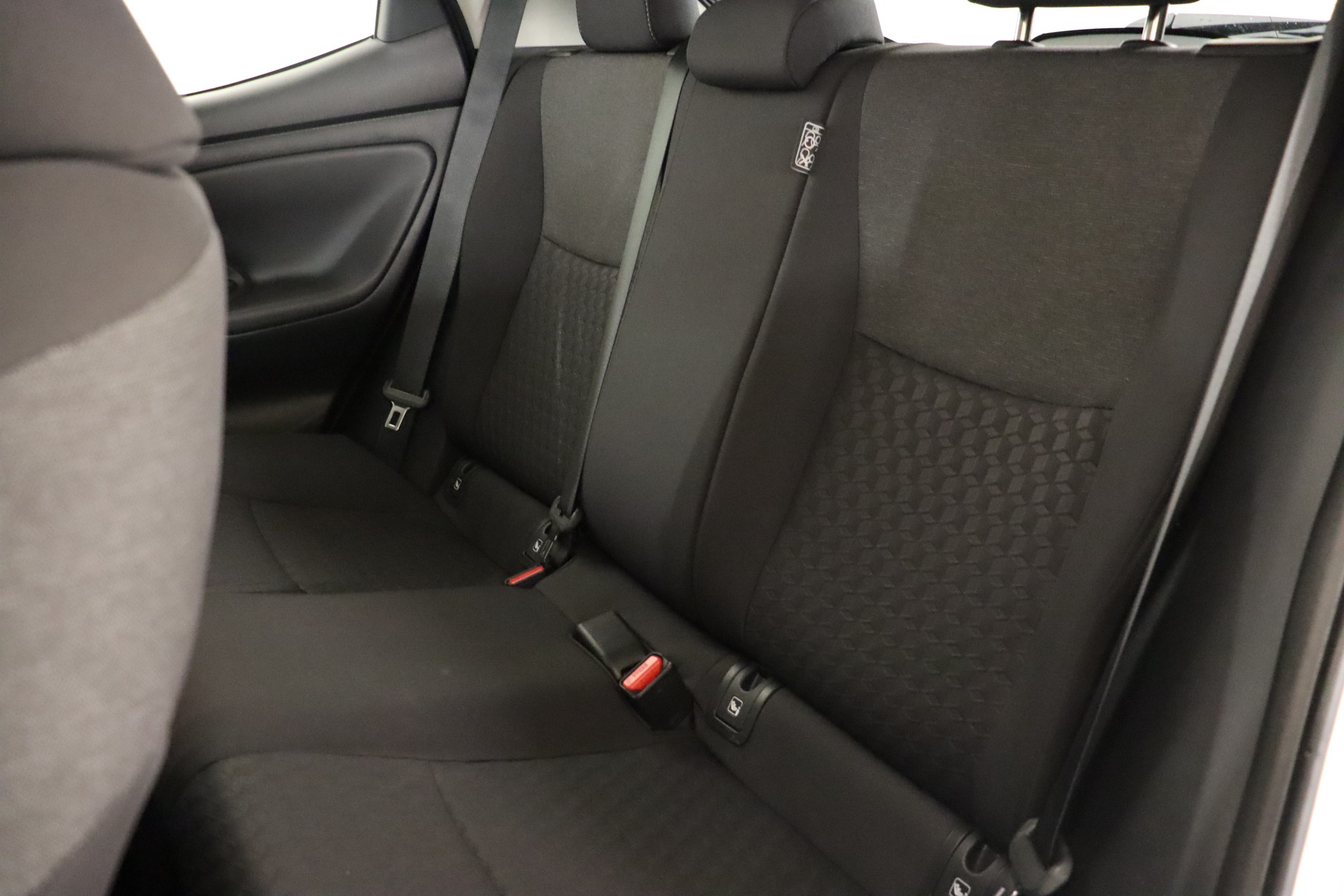 TOYOTA Yaris 1.5 Comfort e-CVT-image-13
