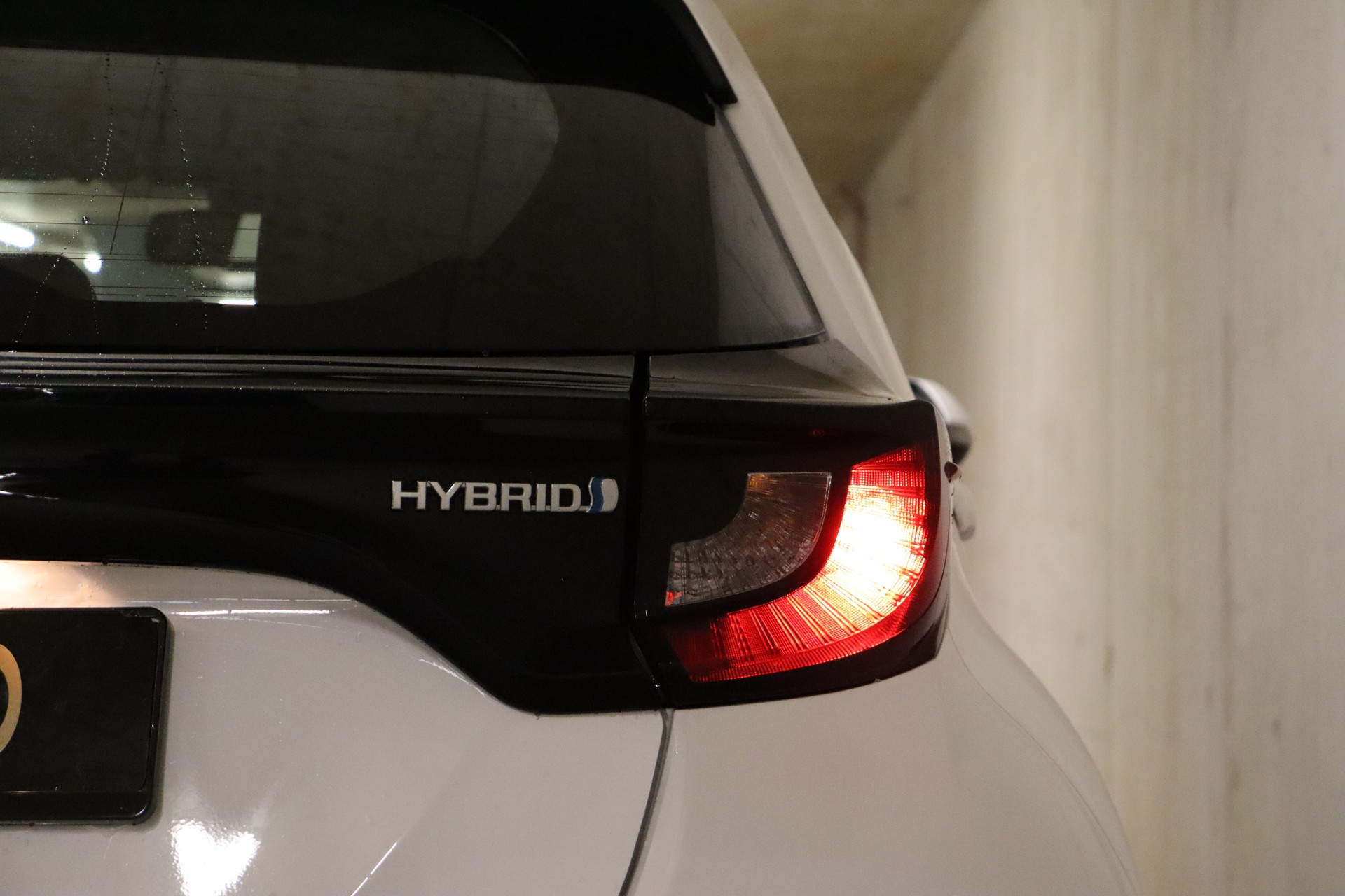 TOYOTA Yaris 1.5 Comfort e-CVT-image-9
