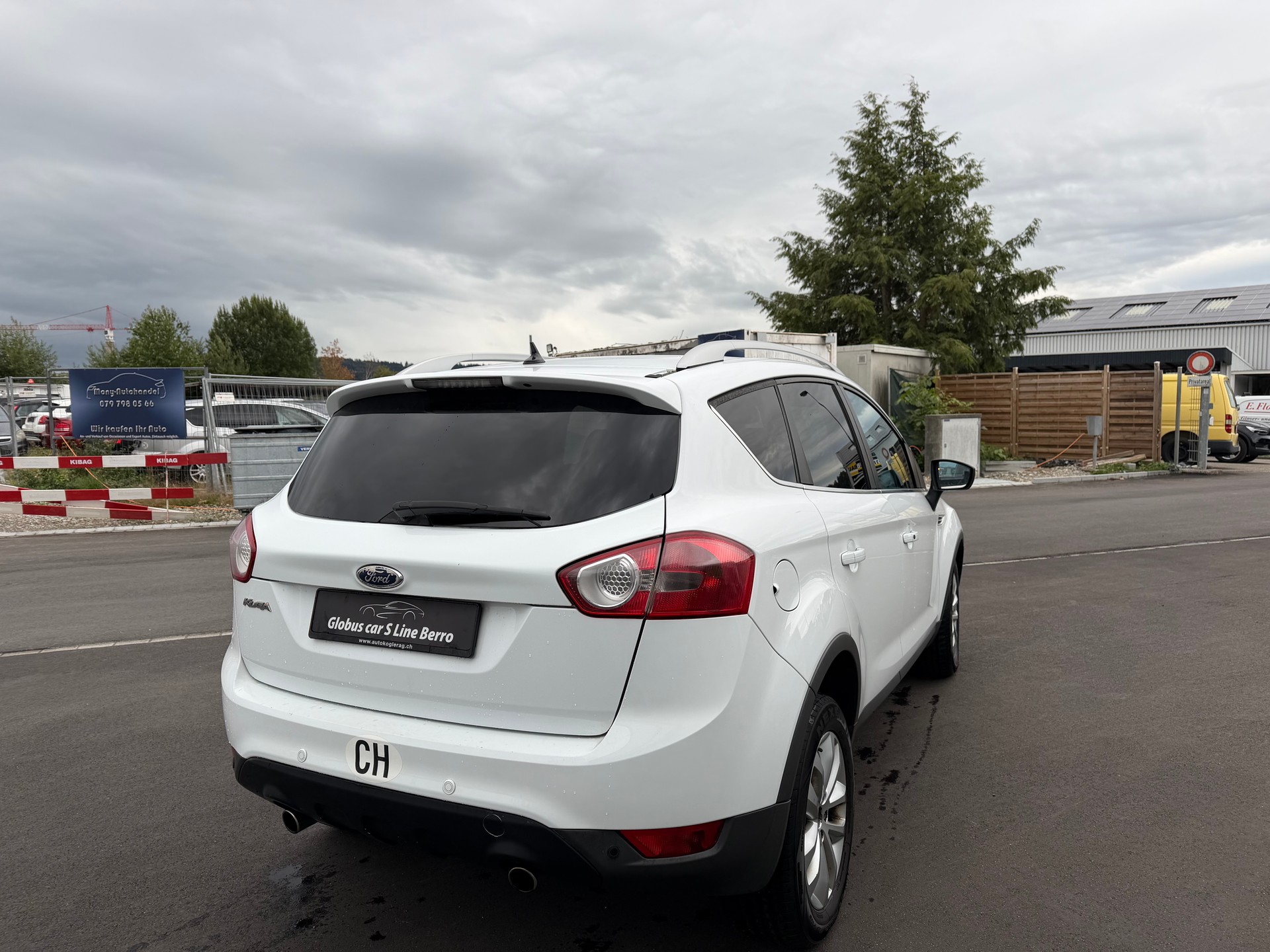 FORD Kuga 2.5 Turbo Titanium 4WD Automatic-image-4