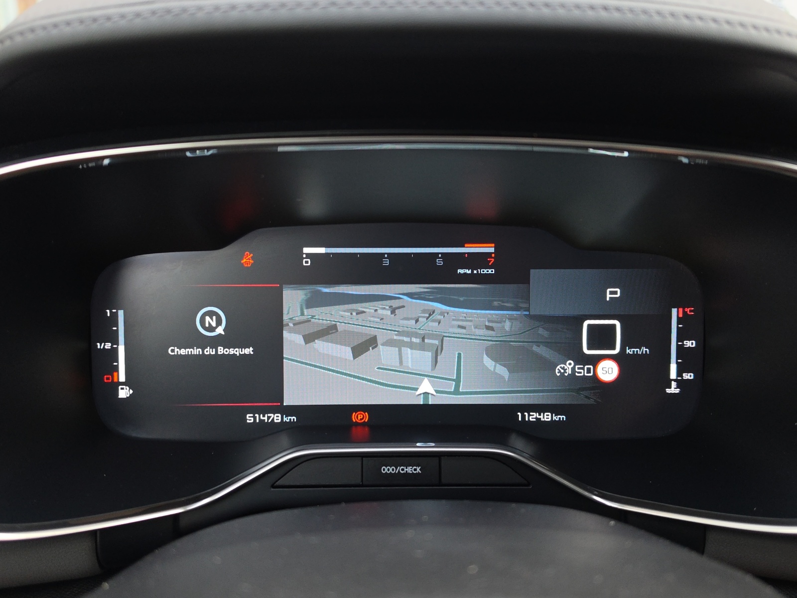 CITROEN C5 Aircross 1.5 BlueHD Feel EAT8-image-14