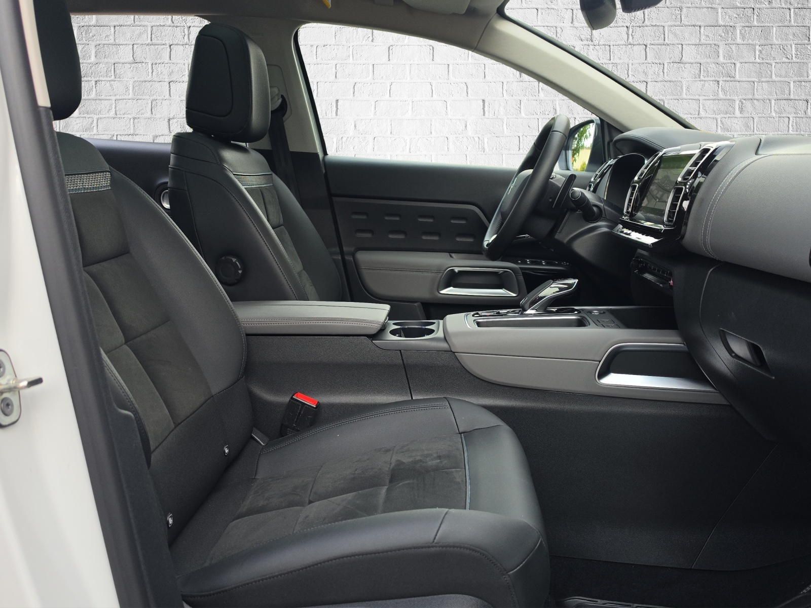 CITROEN C5 Aircross 1.5 BlueHD Feel EAT8-image-9