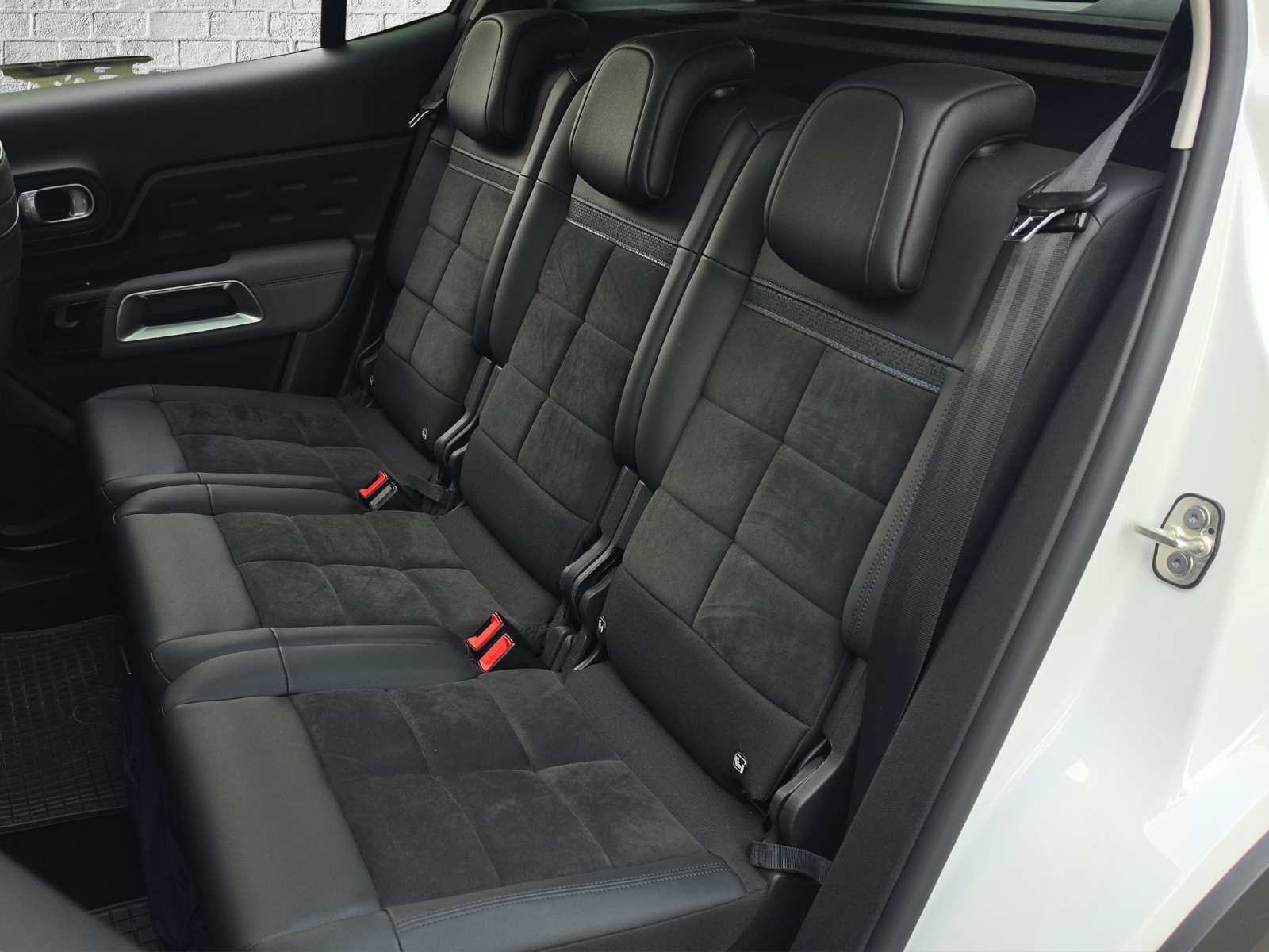 CITROEN C5 Aircross 1.5 BlueHD Feel EAT8-image-17