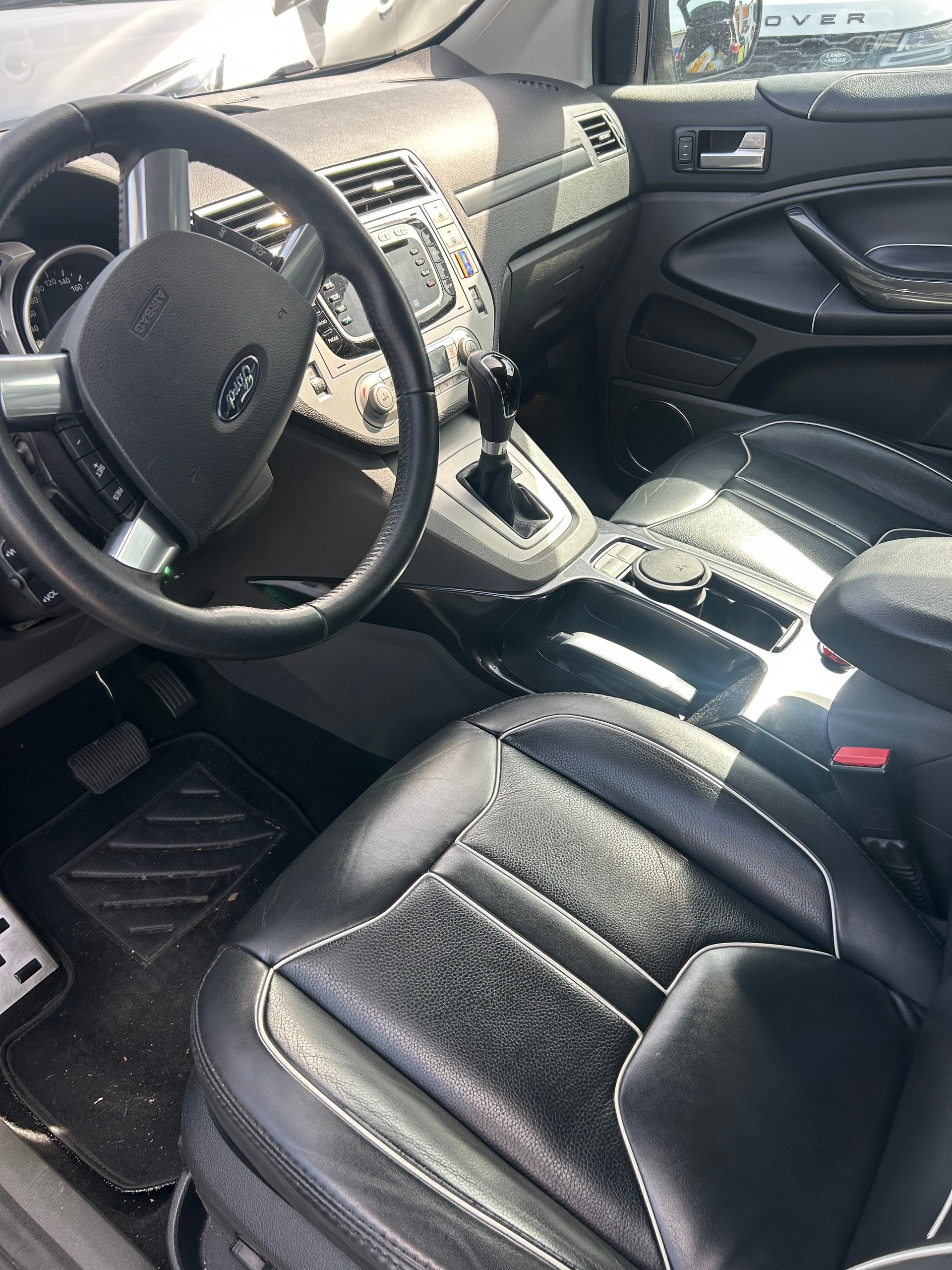 FORD Kuga 2.0 TDCi Titanium 4WD PowerShift-image-1