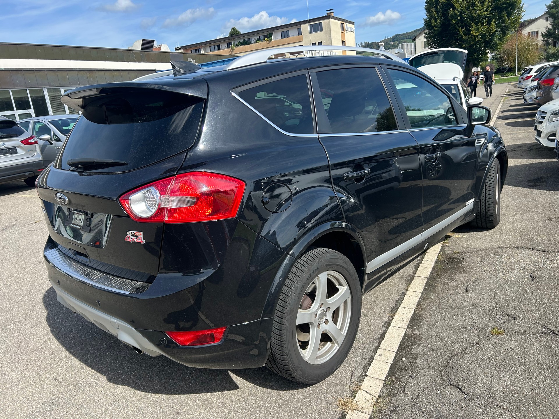FORD Kuga 2.0 TDCi Titanium 4WD PowerShift-image-3