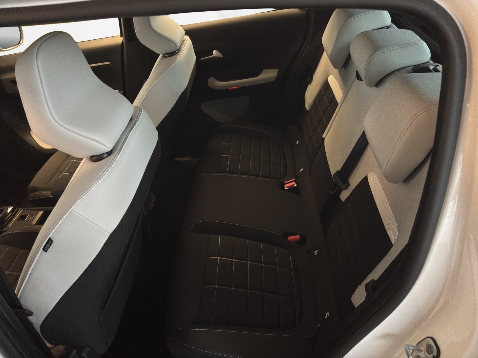 CITROEN C3 1.2 Hybrid Max-image-10