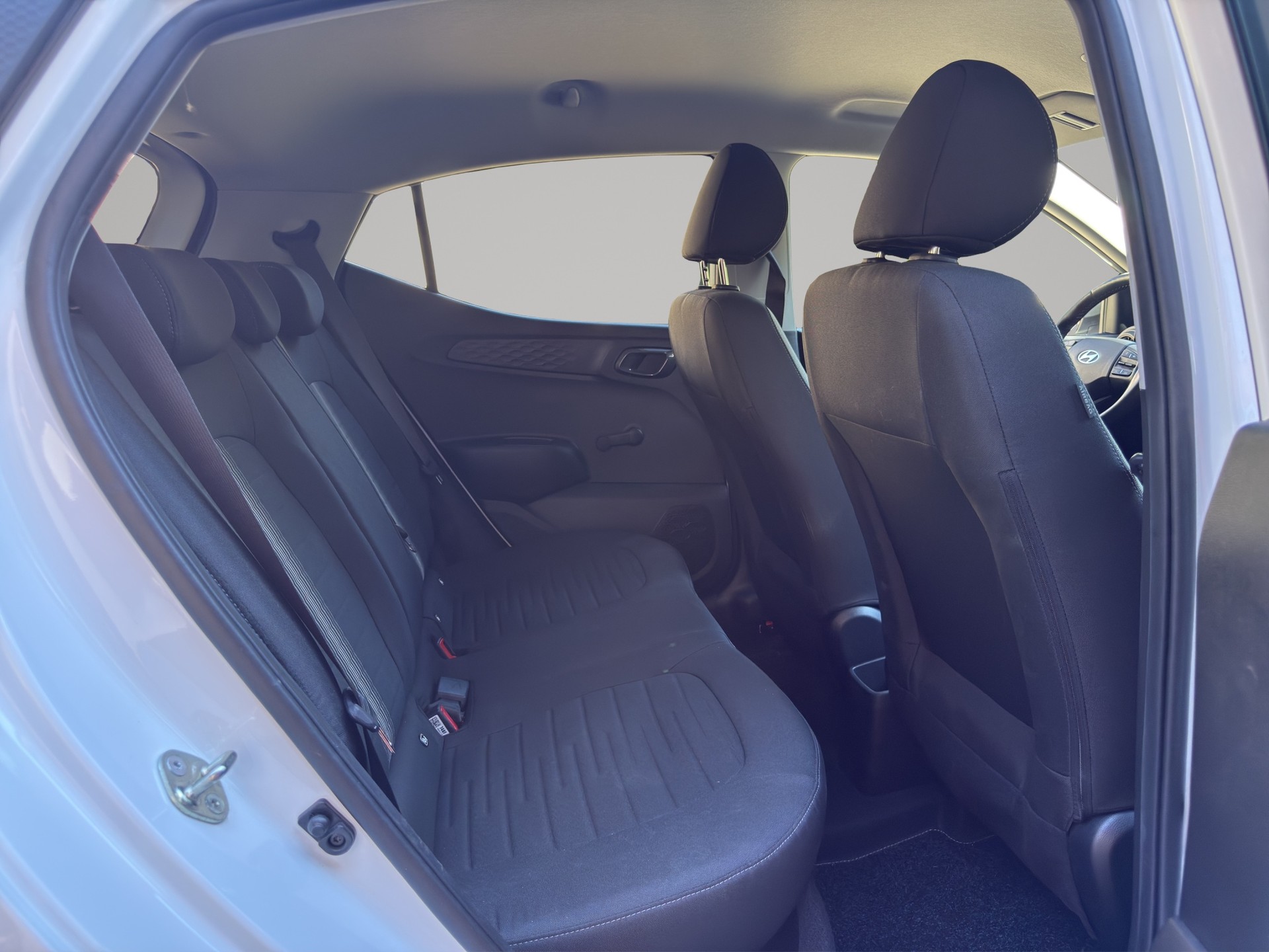 HYUNDAI i10 1.2 Vertex Automat-image-11