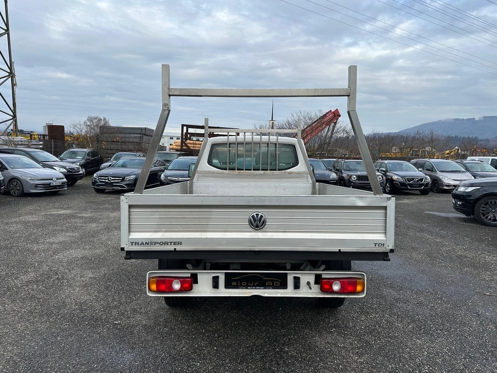 VW T5 2.0 TDI-image-4