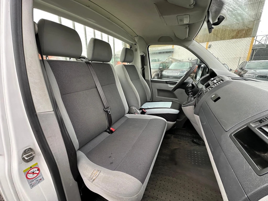 VW T5 2.0 TDI-image-8
