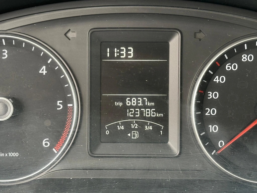 VW T5 2.0 TDI-image-9