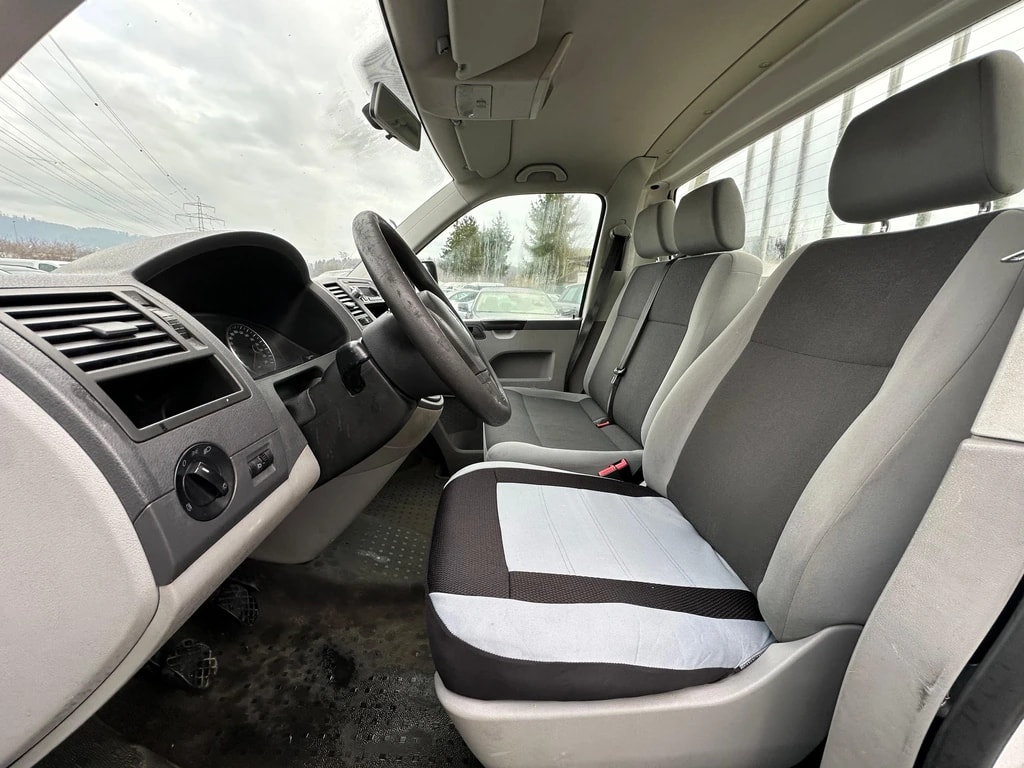 VW T5 2.0 TDI-image-7