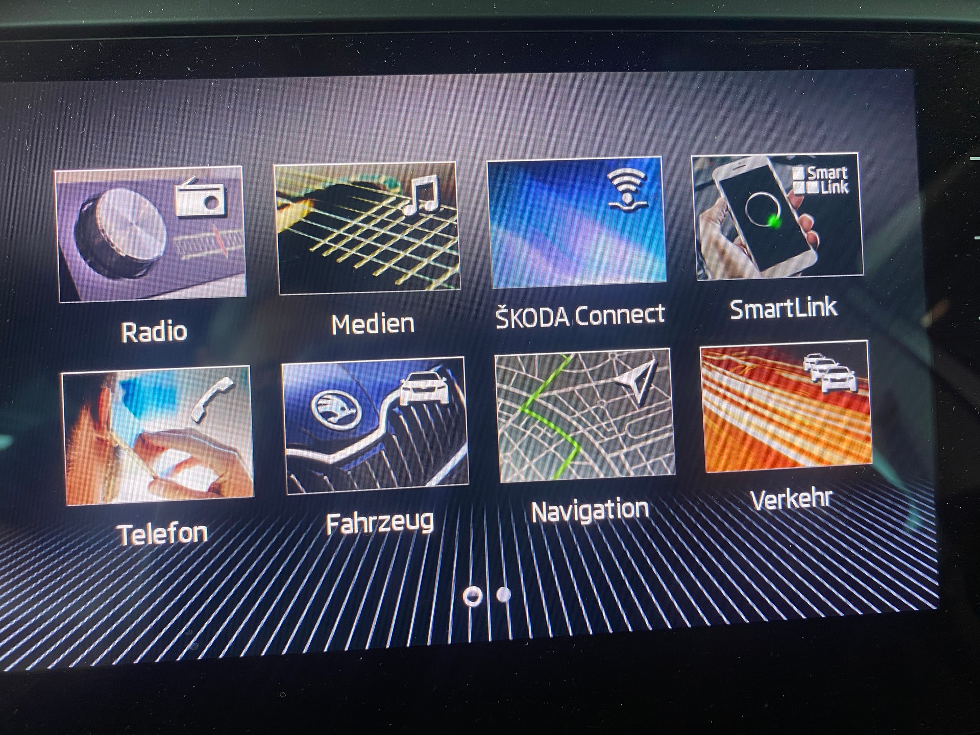 SKODA Octavia Combi 2.0 TDI Ambition DSG-image-9