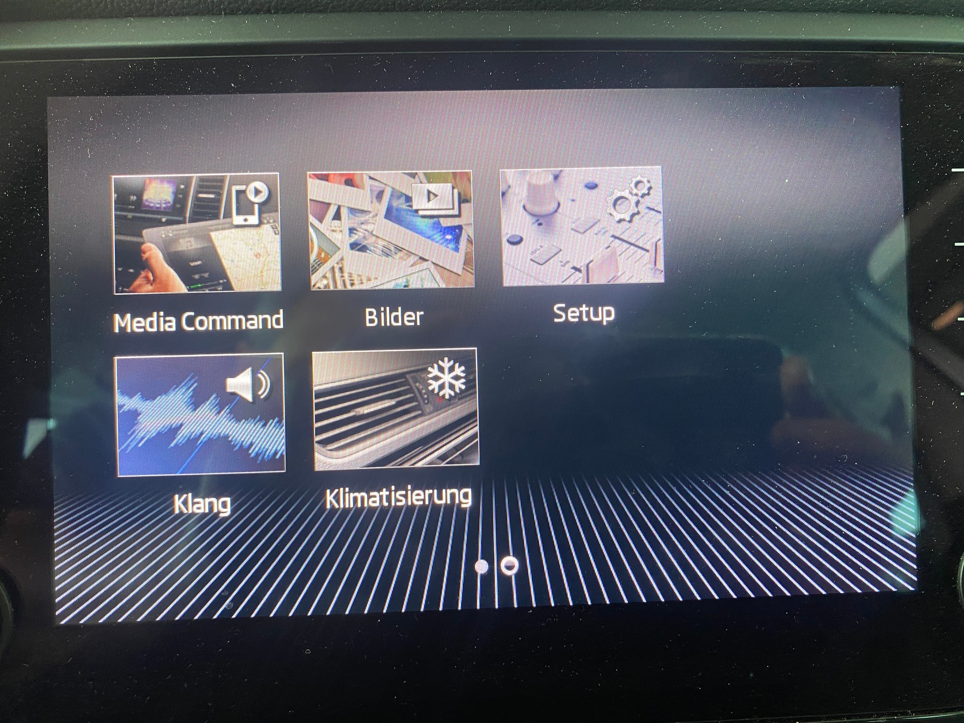 SKODA Octavia Combi 2.0 TDI Ambition DSG-image-10