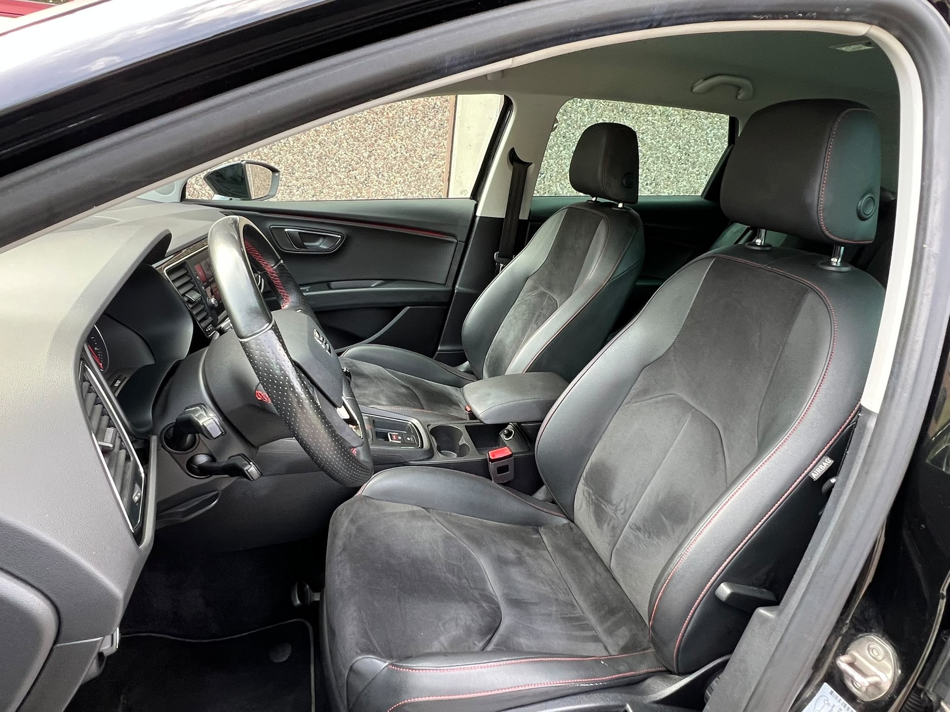 SEAT Leon ST 1.4 TSI FR Line-image-10