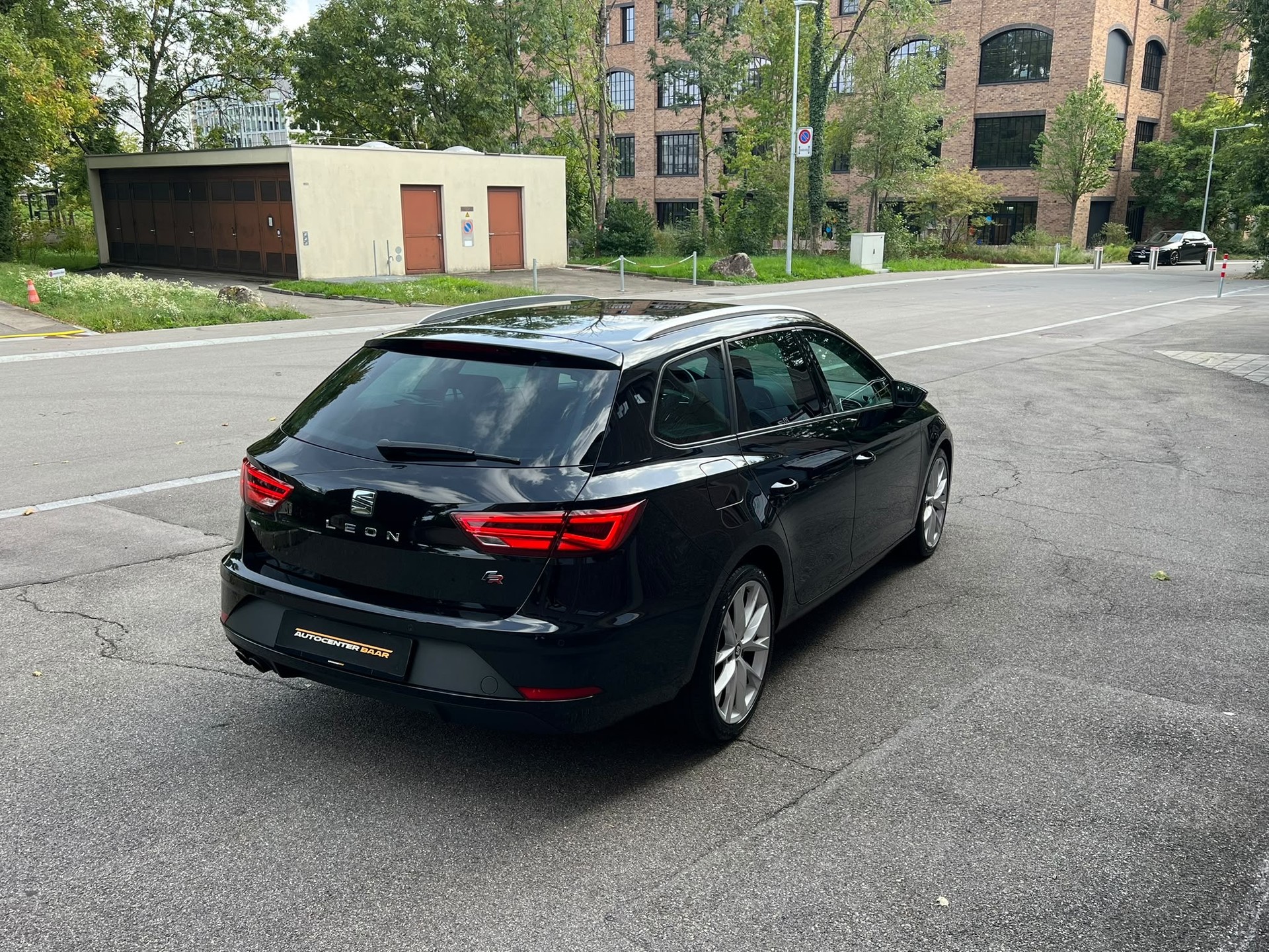 SEAT Leon ST 1.4 TSI FR Line-image-5