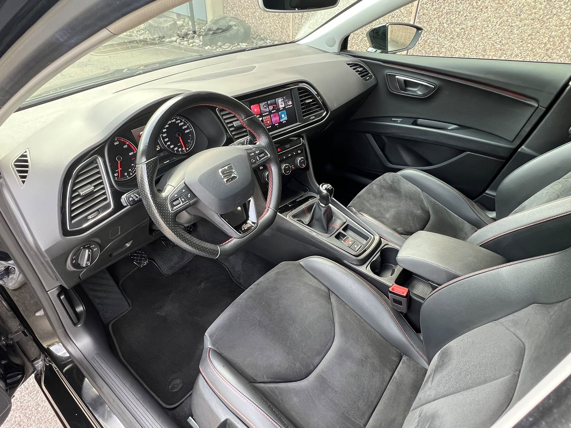 SEAT Leon ST 1.4 TSI FR Line-image-9