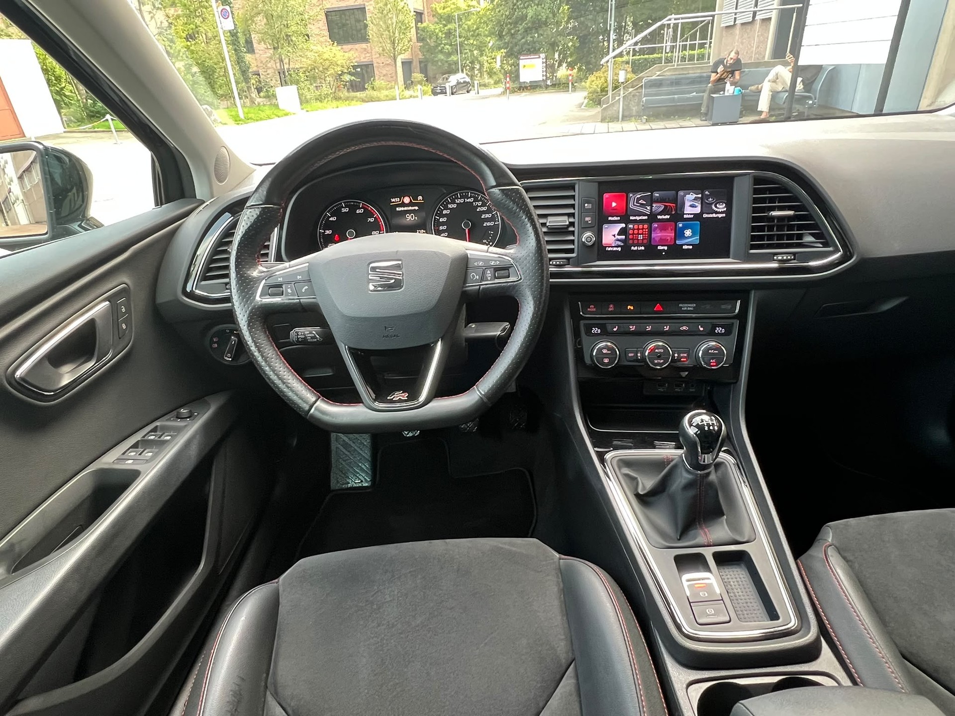 SEAT Leon ST 1.4 TSI FR Line-image-7