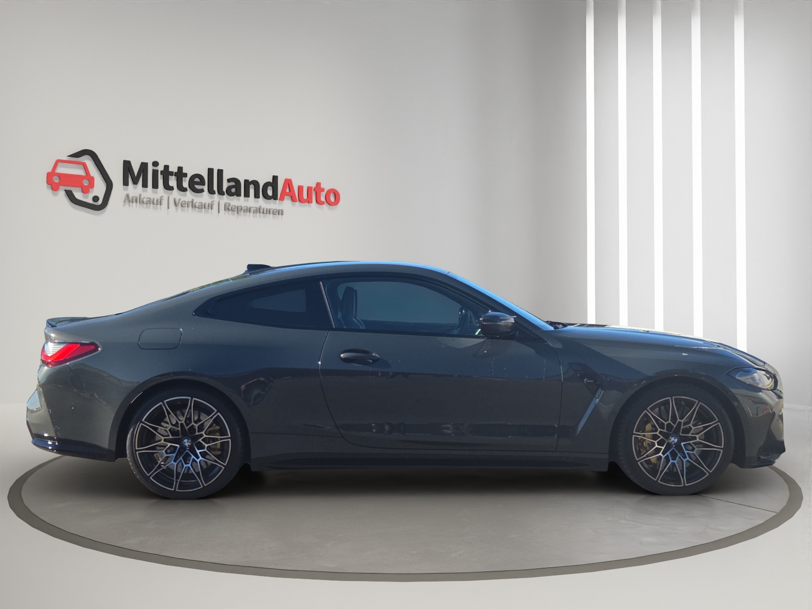 BMW M4 Coupé Competition M xDrive-image-3