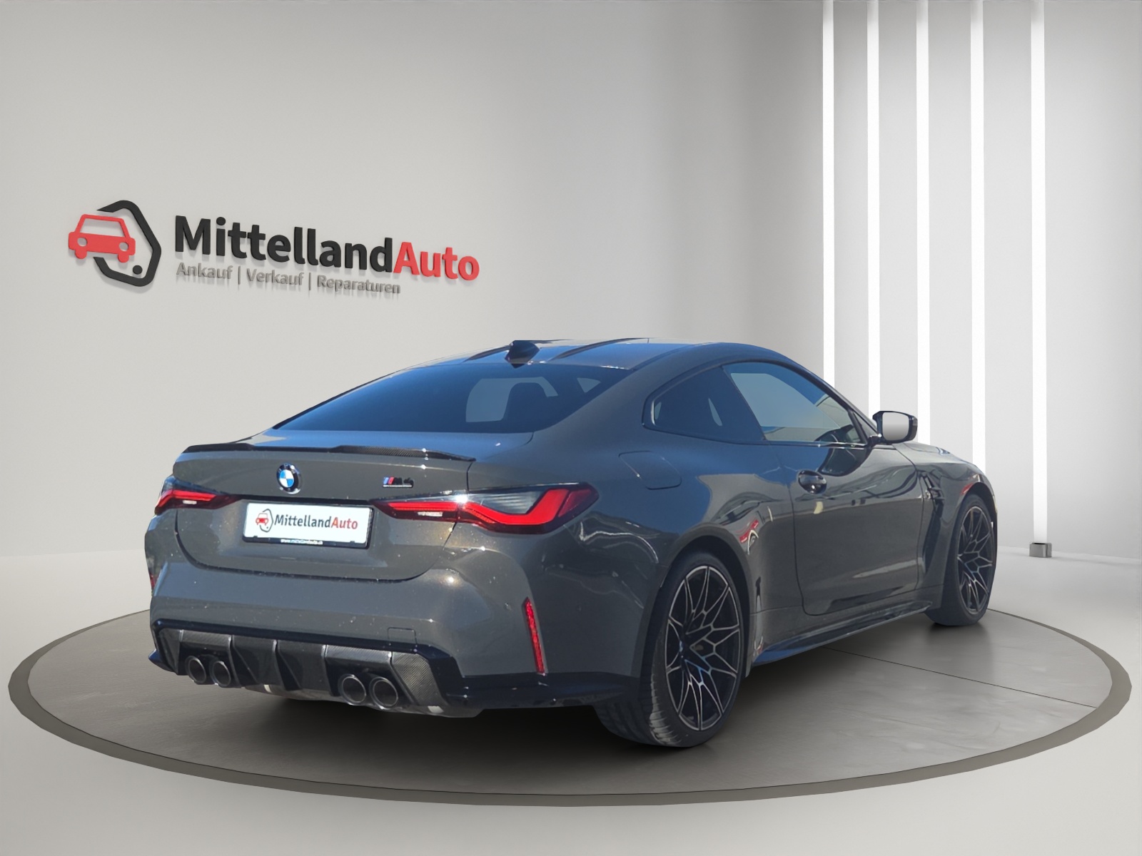 BMW M4 Coupé Competition M xDrive-image-12