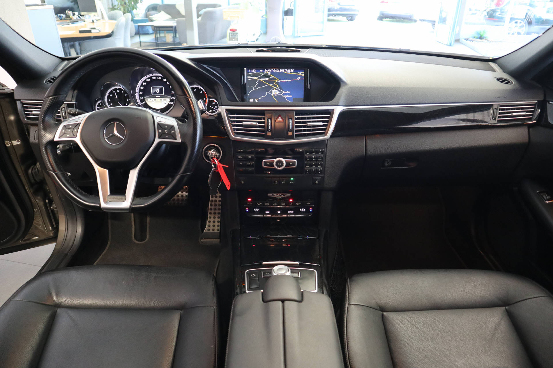 MERCEDES-BENZ E 250 CDI BlueEF Avantgarde 4m Kombi-image-12