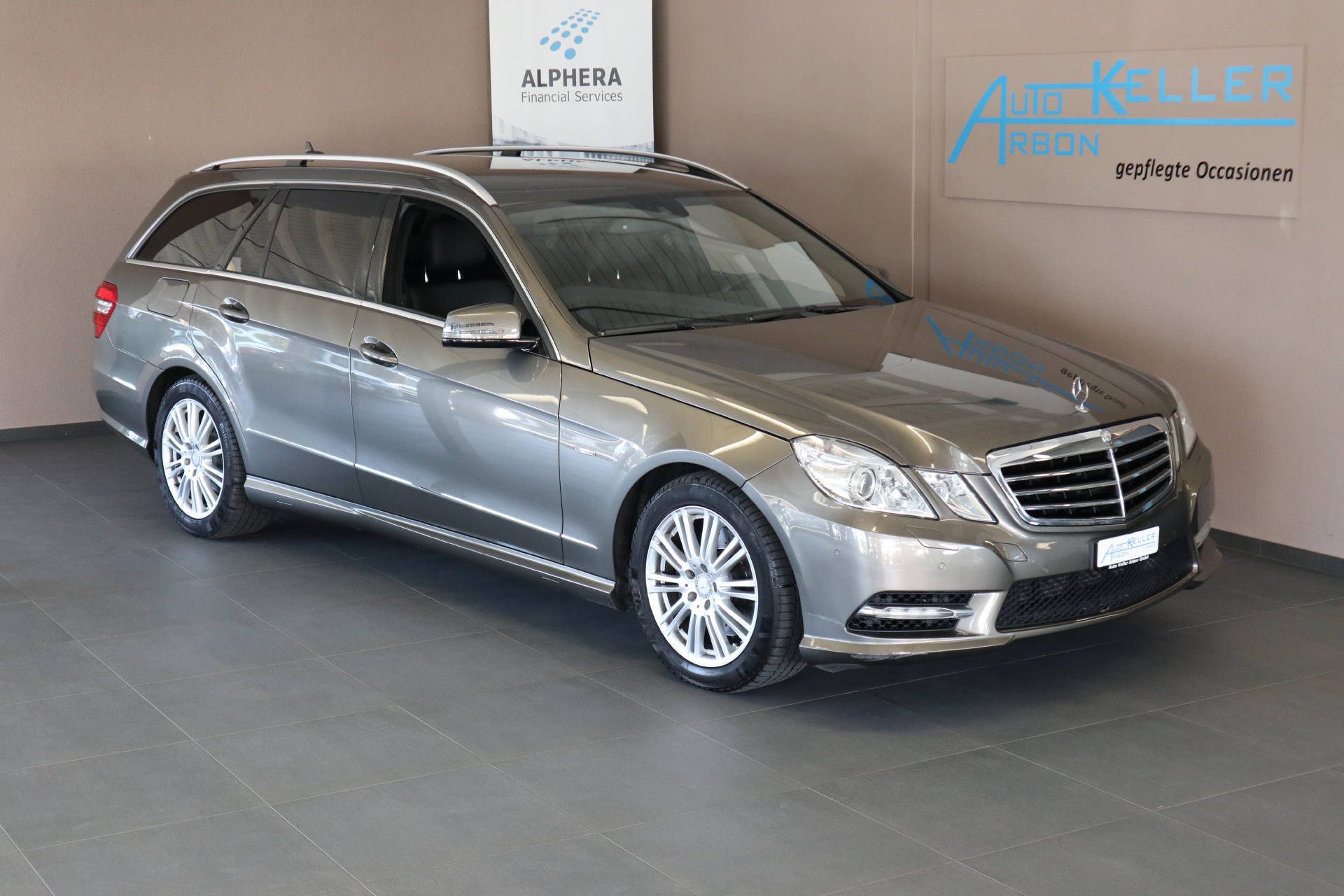 MERCEDES-BENZ E 250 CDI BlueEF Avantgarde 4m Kombi-image-1
