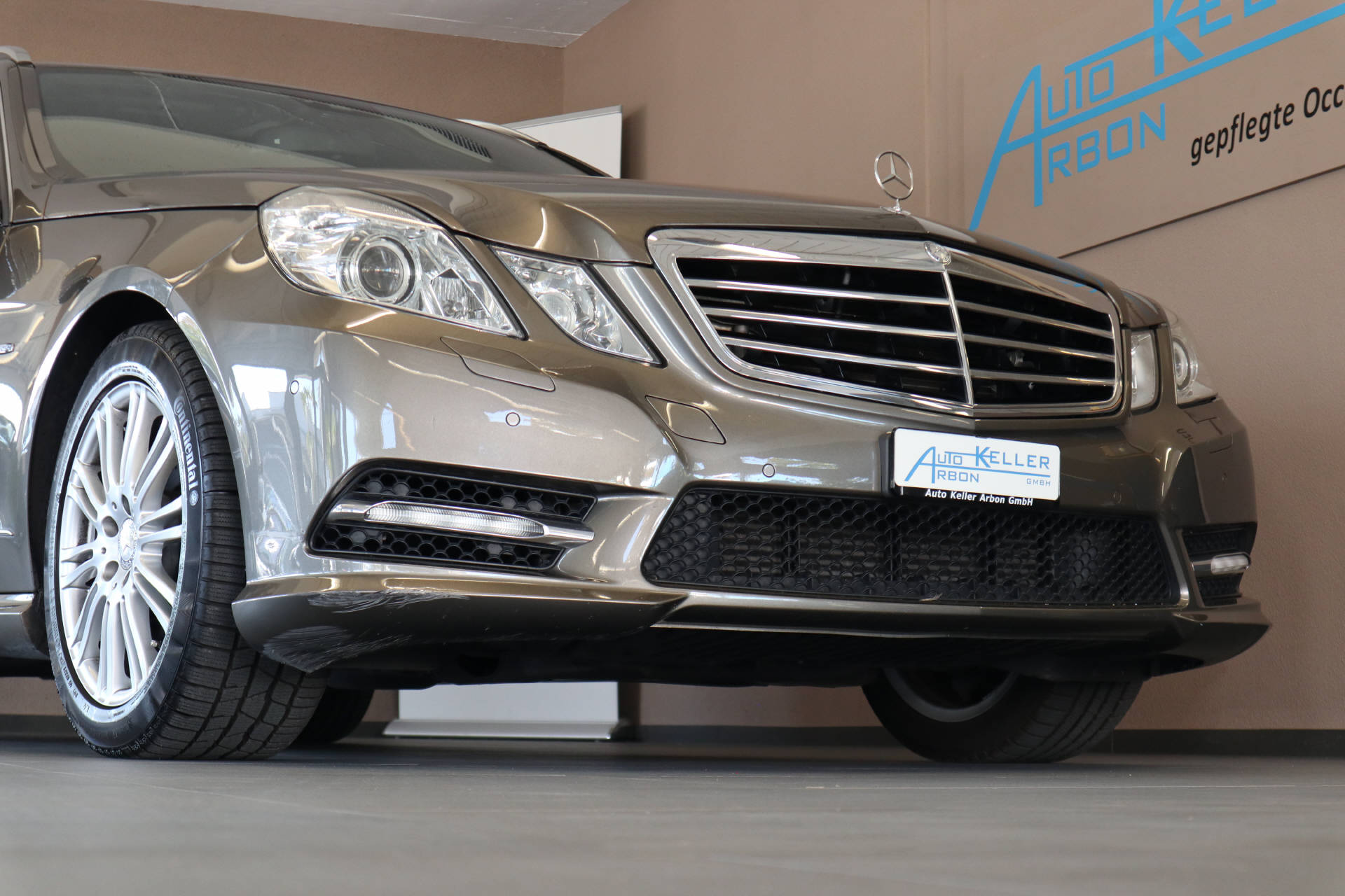 MERCEDES-BENZ E 250 CDI BlueEF Avantgarde 4m Kombi-image-4
