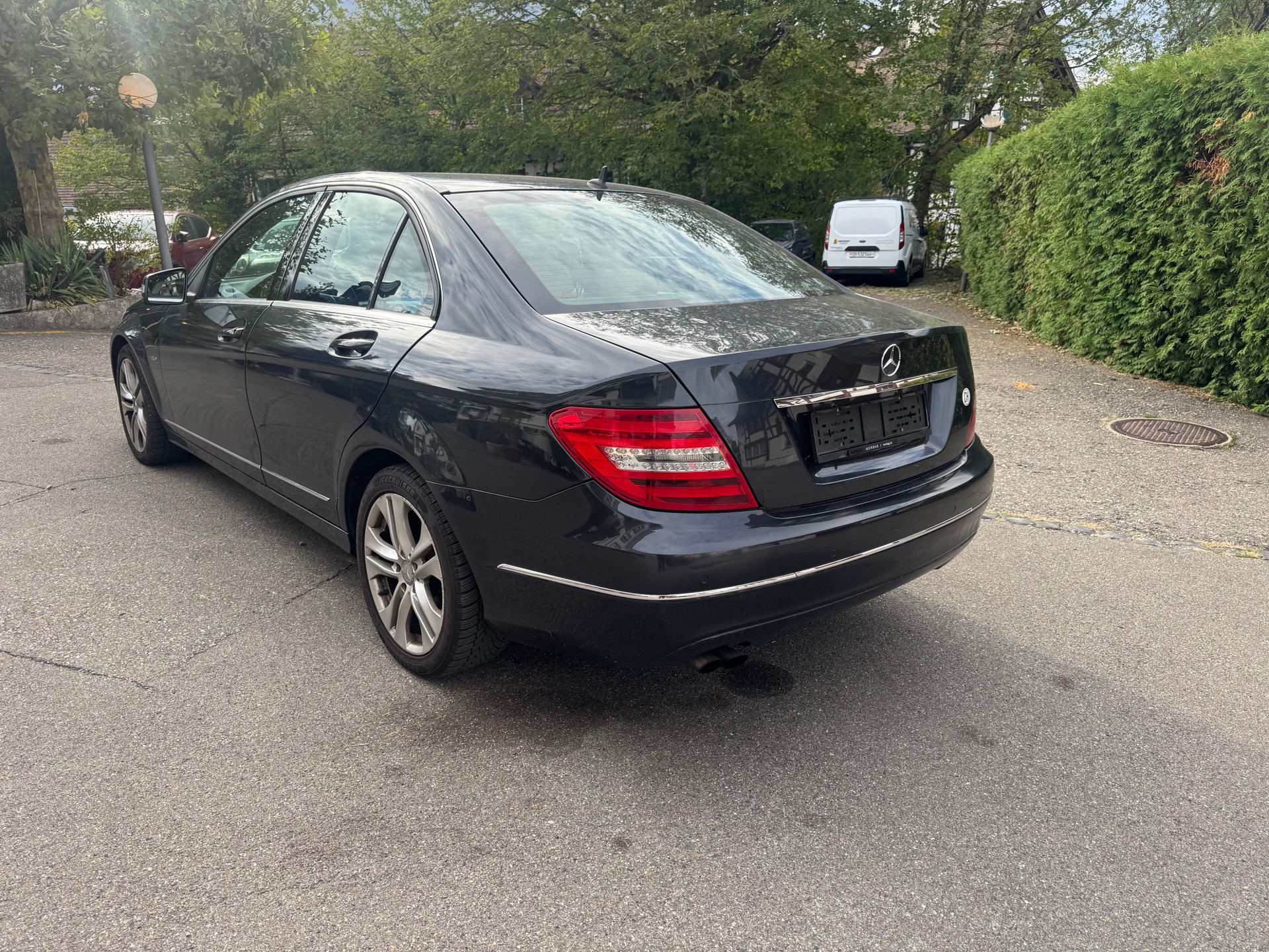 MERCEDES-BENZ C 180 BlueEfficiency 7G-Tronic-image-2