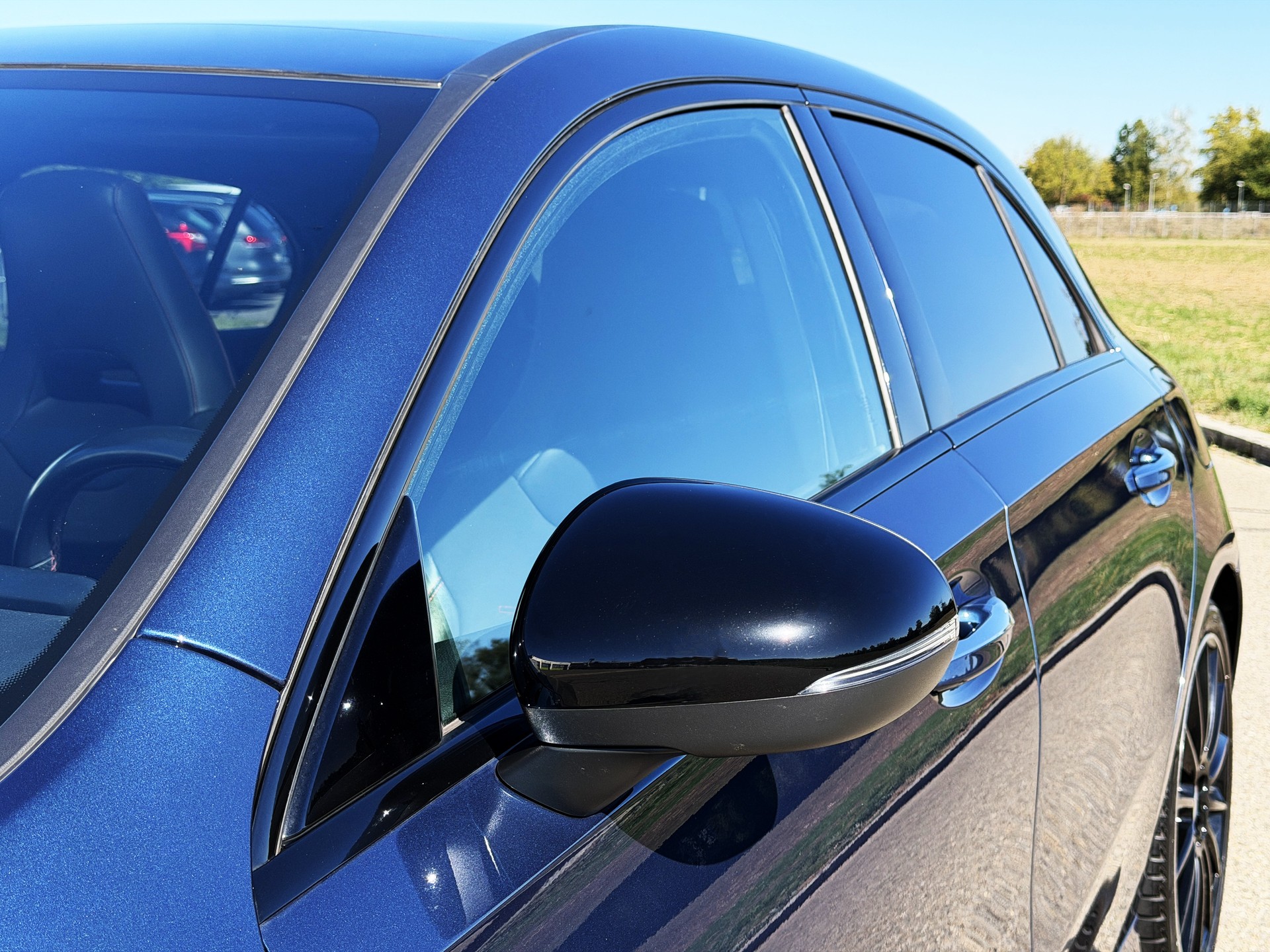 MERCEDES-BENZ A 180 Night Star AMG Line 7G - *1. HAND / TOP-GEPFLEGT* - *MEGA-AUSSTATTUNG* - *CH-FZ / GRATIS-SERVICE* - *WERKSGARANTIE*-image-12
