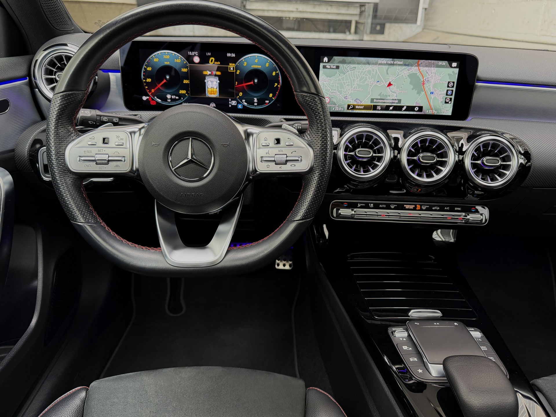 MERCEDES-BENZ A 180 Night Star AMG Line 7G - *1. HAND / TOP-GEPFLEGT* - *MEGA-AUSSTATTUNG* - *CH-FZ / GRATIS-SERVICE* - *WERKSGARANTIE*-image-18