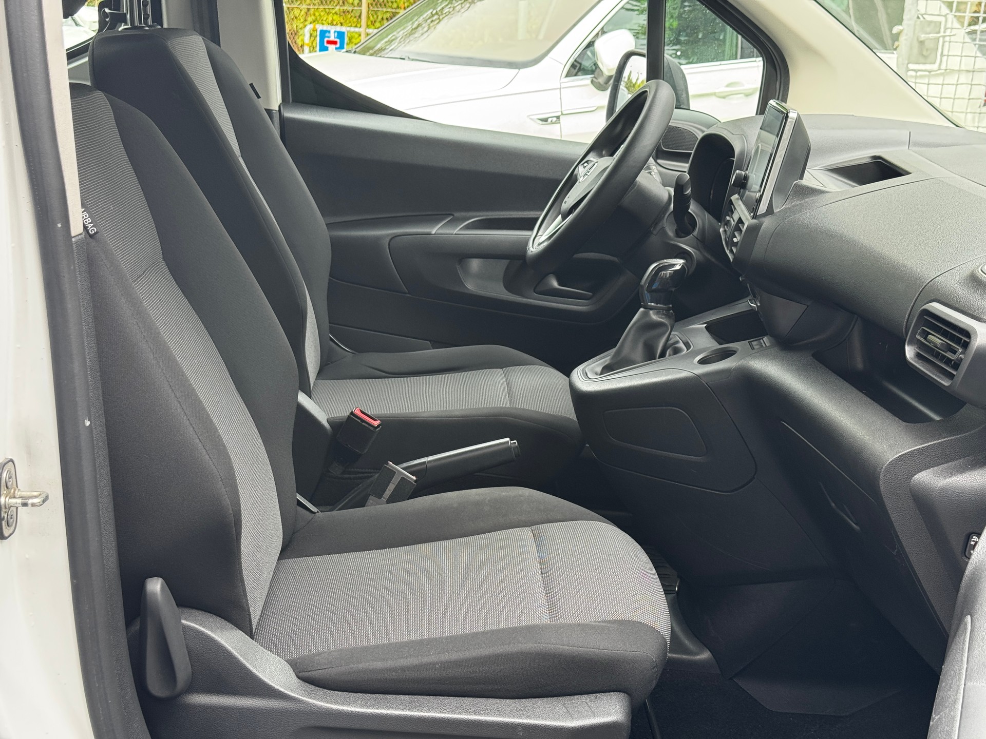 OPEL Combo Life 1.5 Enjoy-image-10