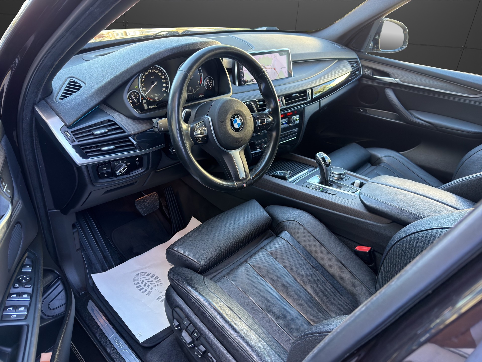 BMW X5 xDrive 30d Steptronic 7 Plätzer-image-9