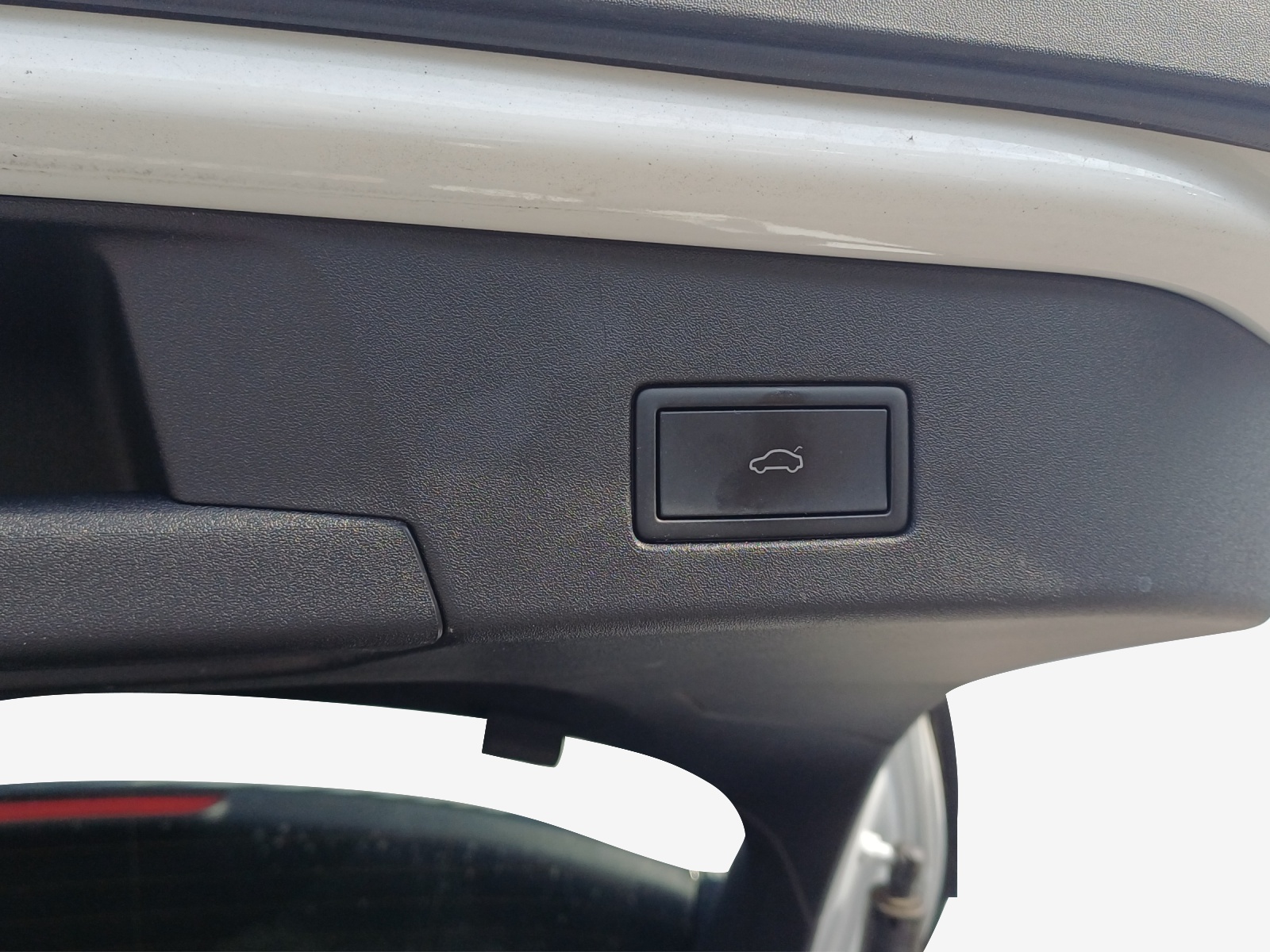 VW ID.4 Pro 77 kWh 4 Motion-image-13