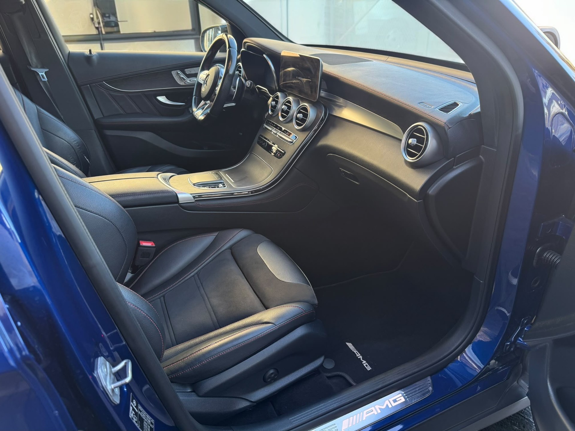 MERCEDES-BENZ GLC 43 AMG 4Matic 9G-Tronic *BURMESTER*PANORAMA*FACELIFT*-image-19