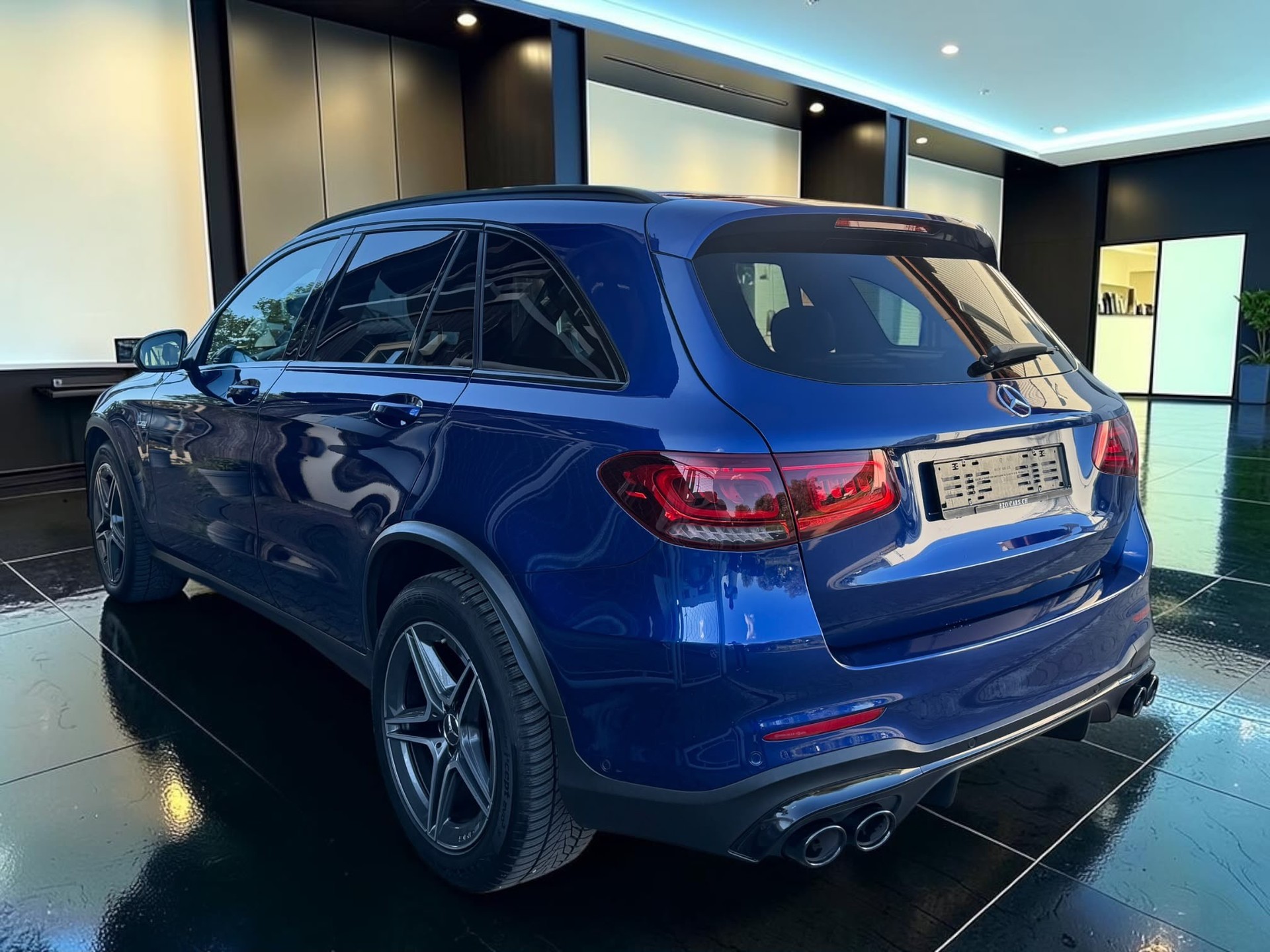 MERCEDES-BENZ GLC 43 AMG 4Matic 9G-Tronic *BURMESTER*PANORAMA*FACELIFT*-image-5