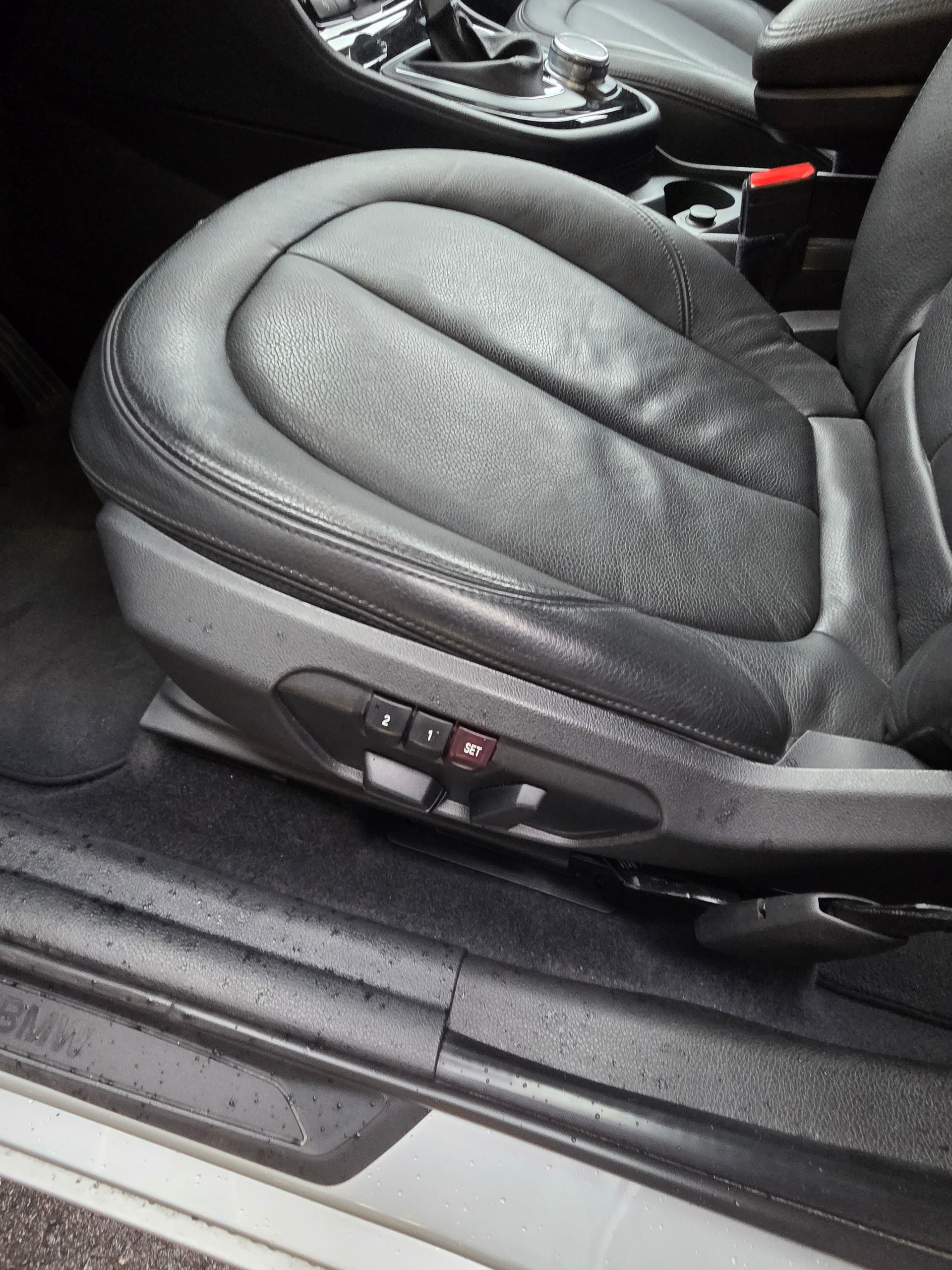 BMW 225i xDrive Active Tourer Steptronic-image-10