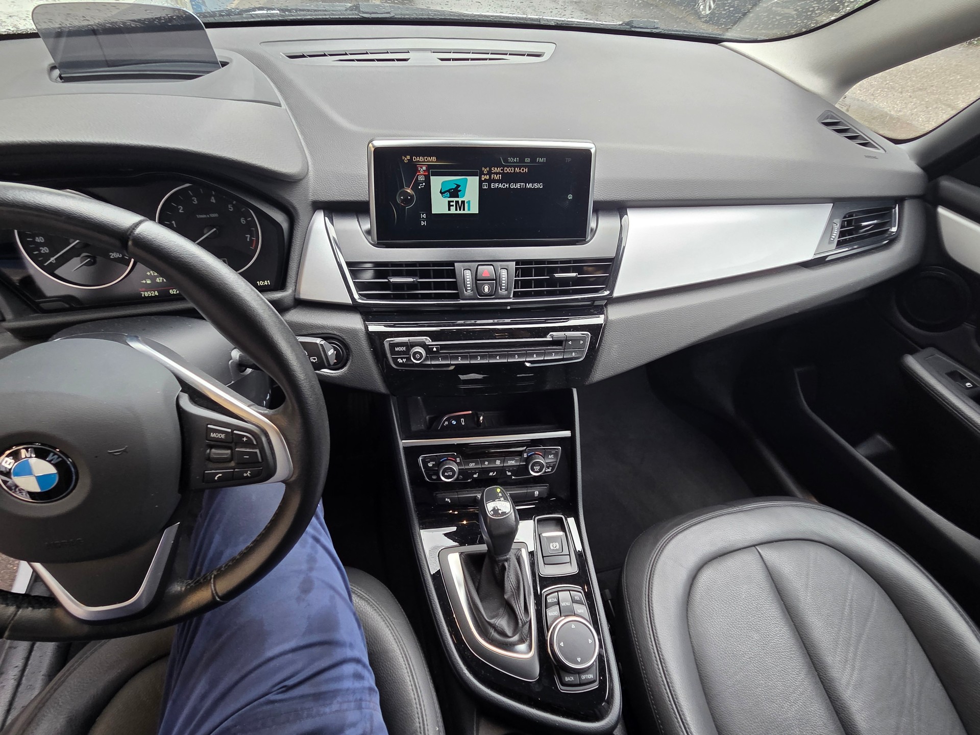 BMW 225i xDrive Active Tourer Steptronic-image-11