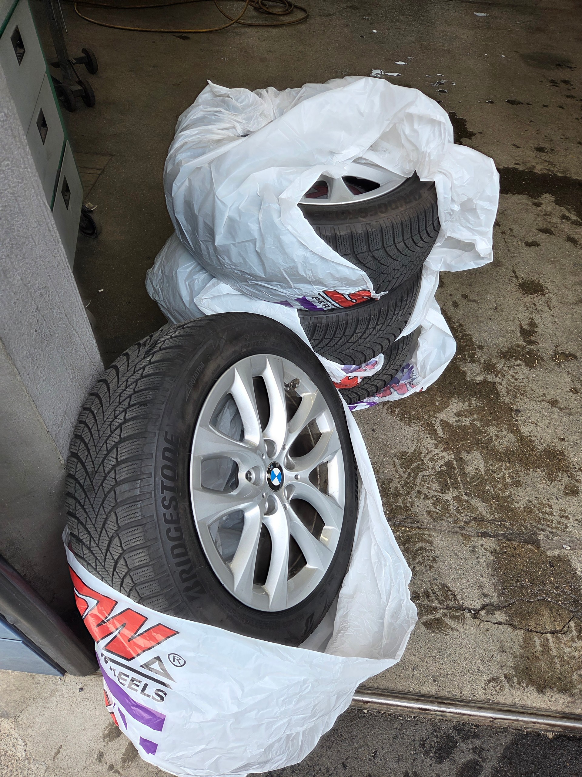 BMW 225i xDrive Active Tourer Steptronic-image-9
