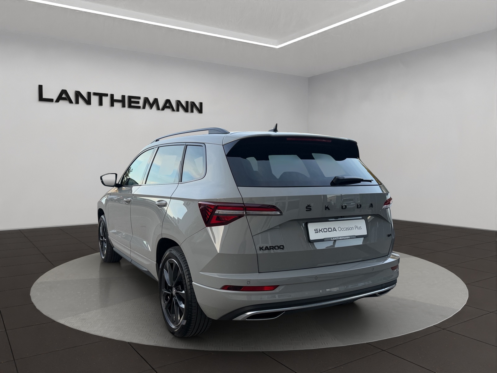 SKODA Karoq 2.0 TSI SportLine 4x4 DSG-showroom-element-2