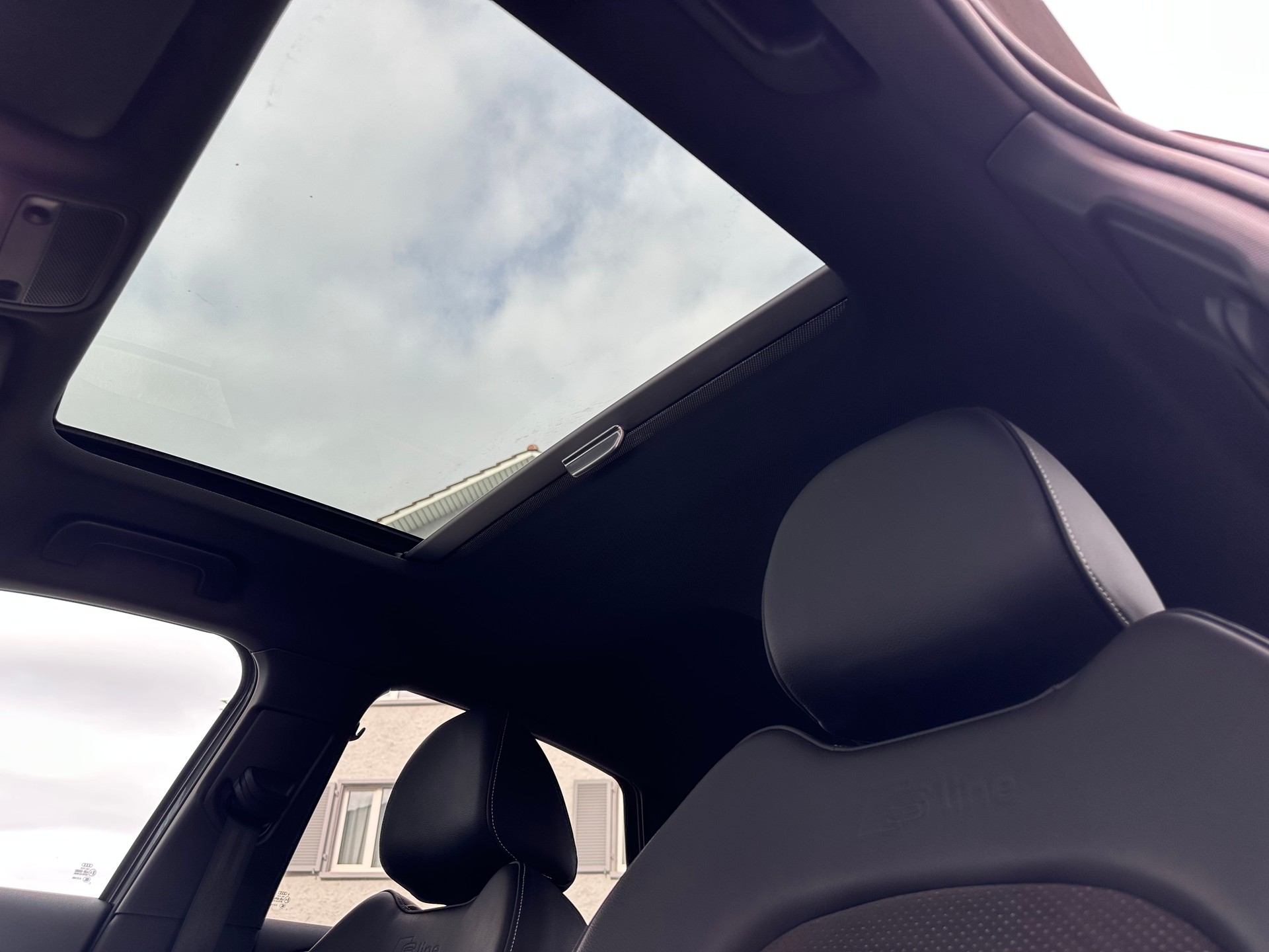 AUDI Sportback 1.4 TFSI S Line S-Tronic-image-10