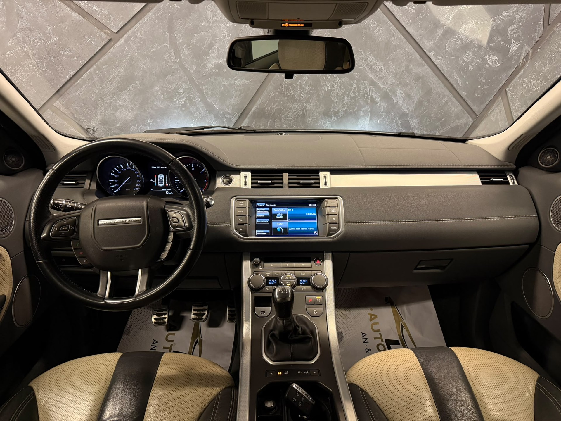 LAND ROVER Range Rover Evoque 2.2 TD4 Dynamic-image-8