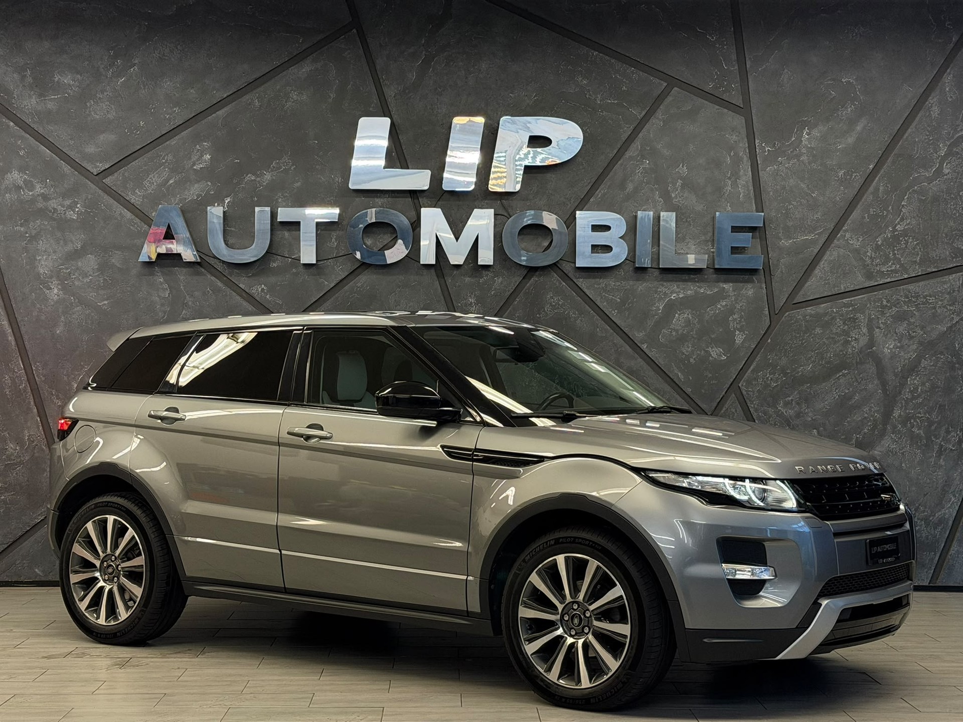 LAND ROVER Range Rover Evoque 2.2 TD4 Dynamic-image-2