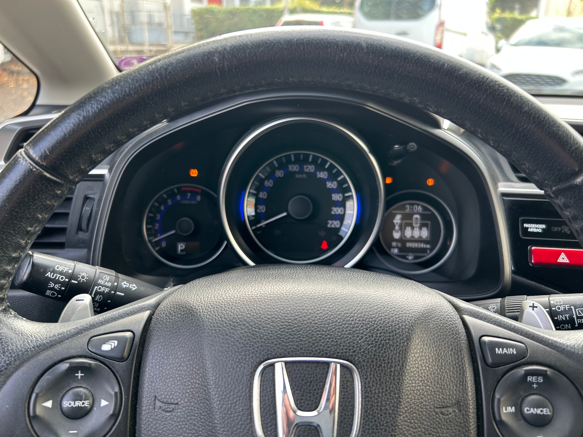 HONDA Jazz 1.3i-VTEC Elegance CVT-image-14