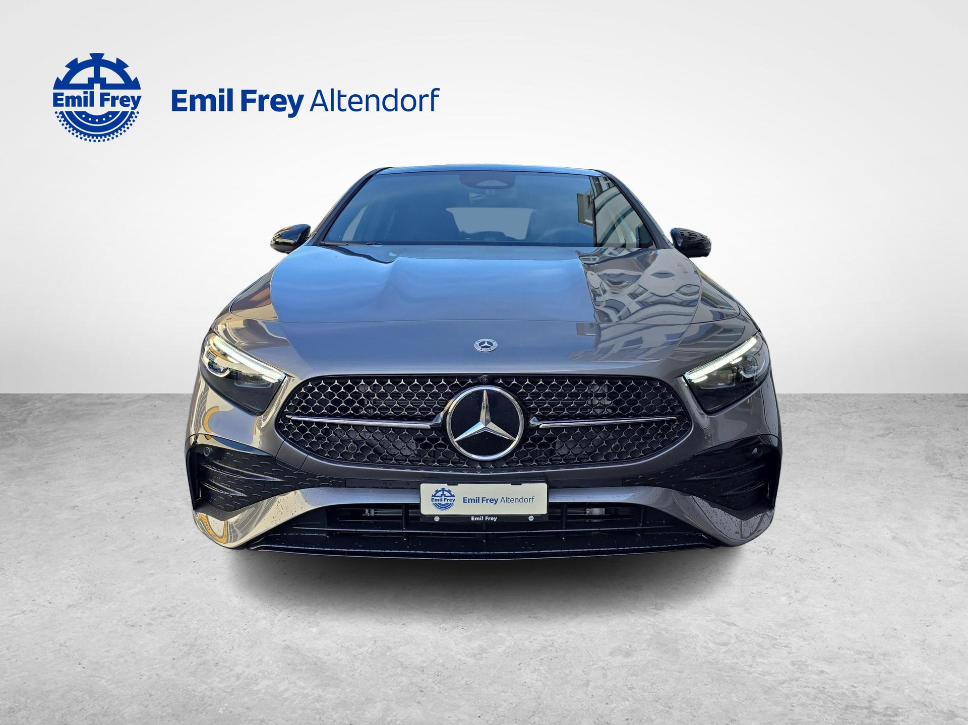 MERCEDES-BENZ A 220 4MATIC AMG Line-image-7