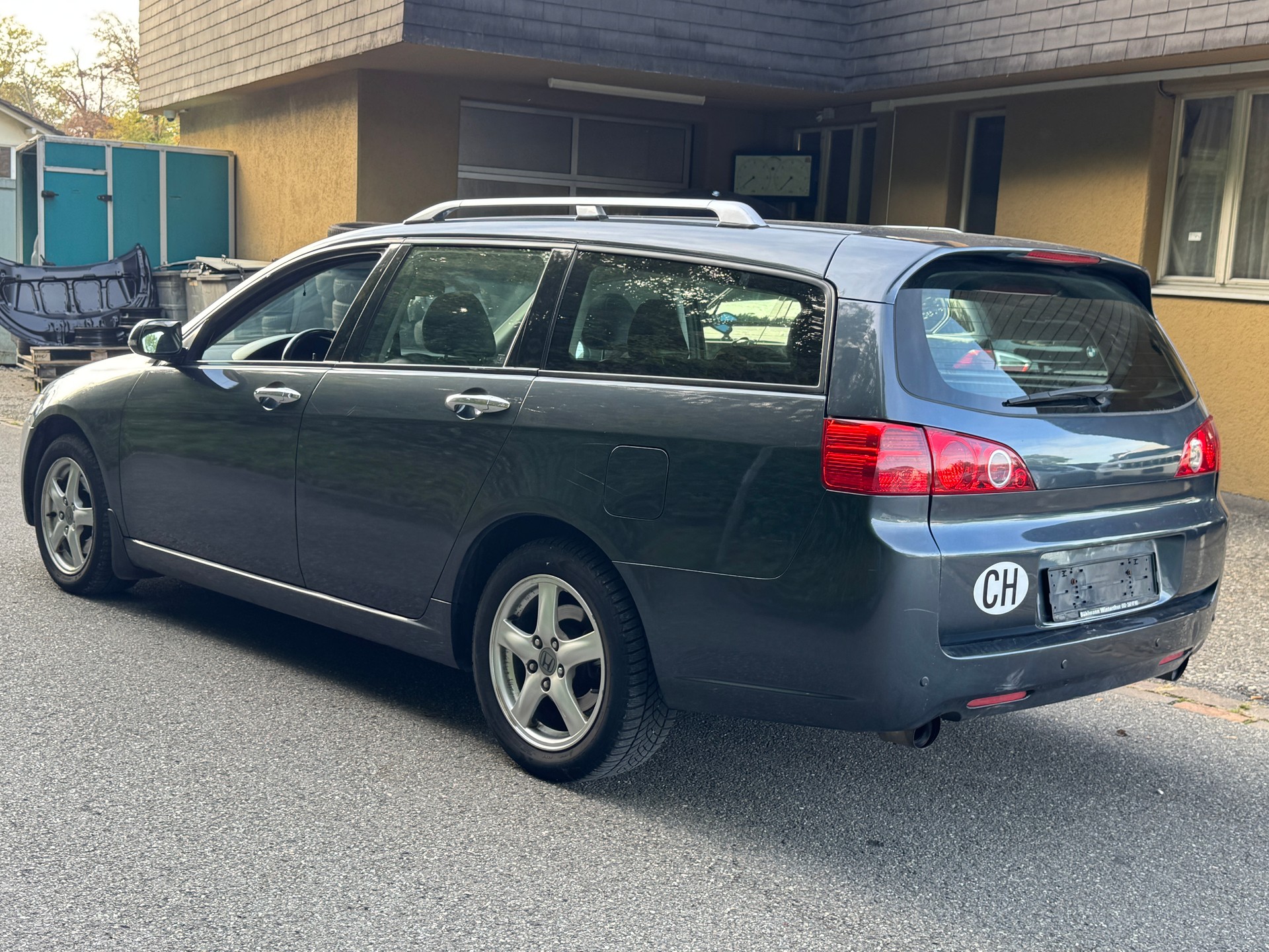 HONDA Accord Tourer 2.4i Type-S 30 Jahre-image-4