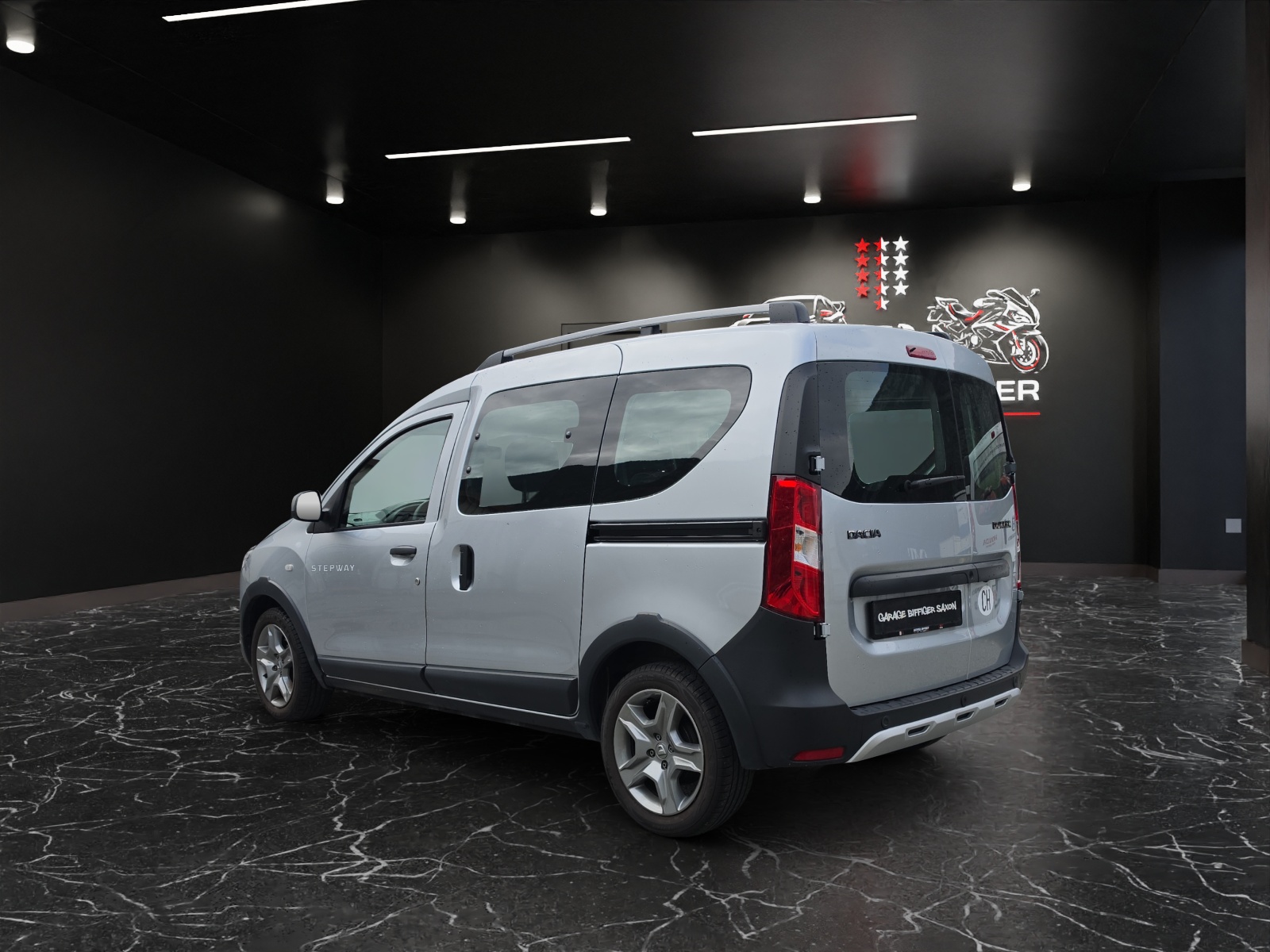 DACIA Dokker TCE 130 16V Stepway-image-2