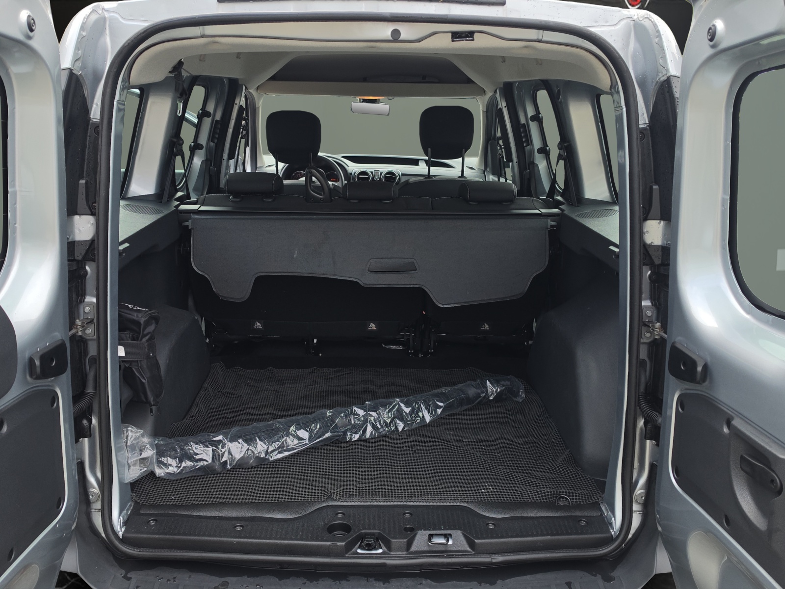 DACIA Dokker TCE 130 16V Stepway-image-12