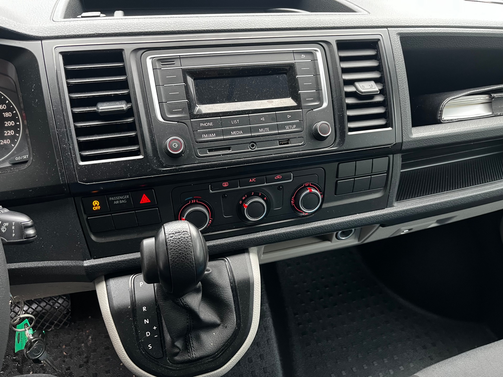 VW T6 2.0 TDI-image-9