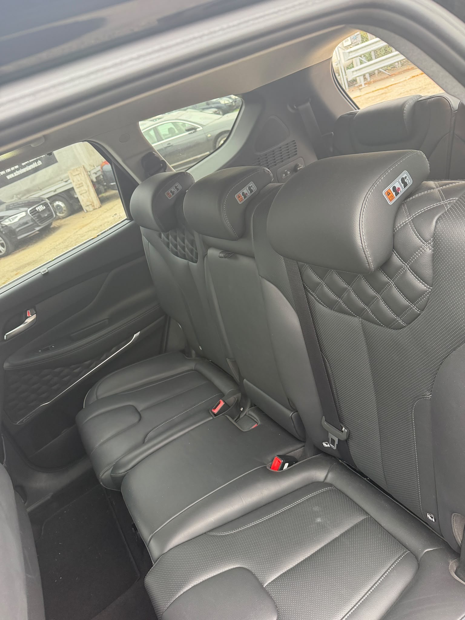 HYUNDAI Santa Fe 2.2 CRDI Vertex 4WD Automatic-image-11