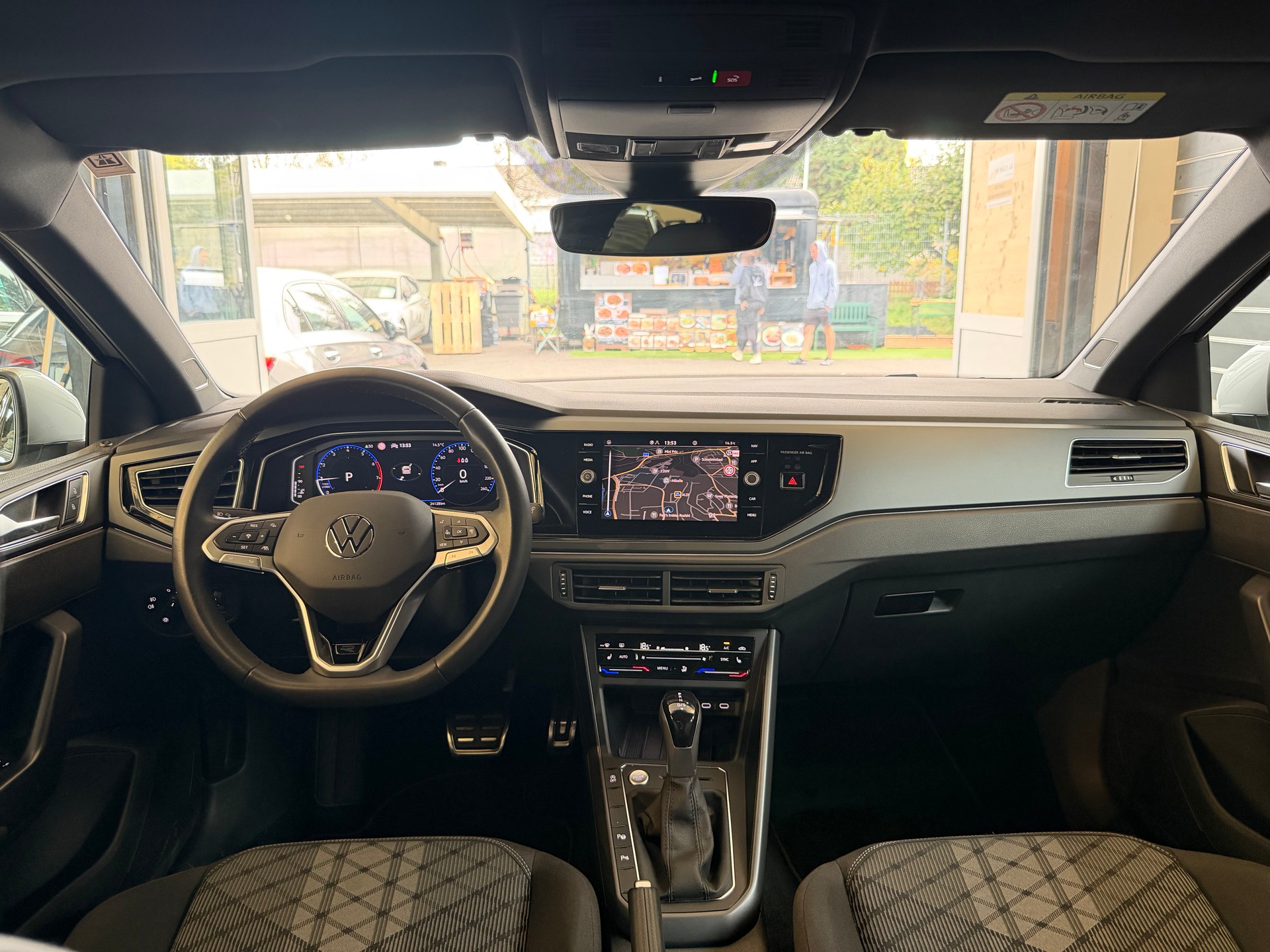 VW Polo 1.0 TSI 115 R-Line DSG-image-9